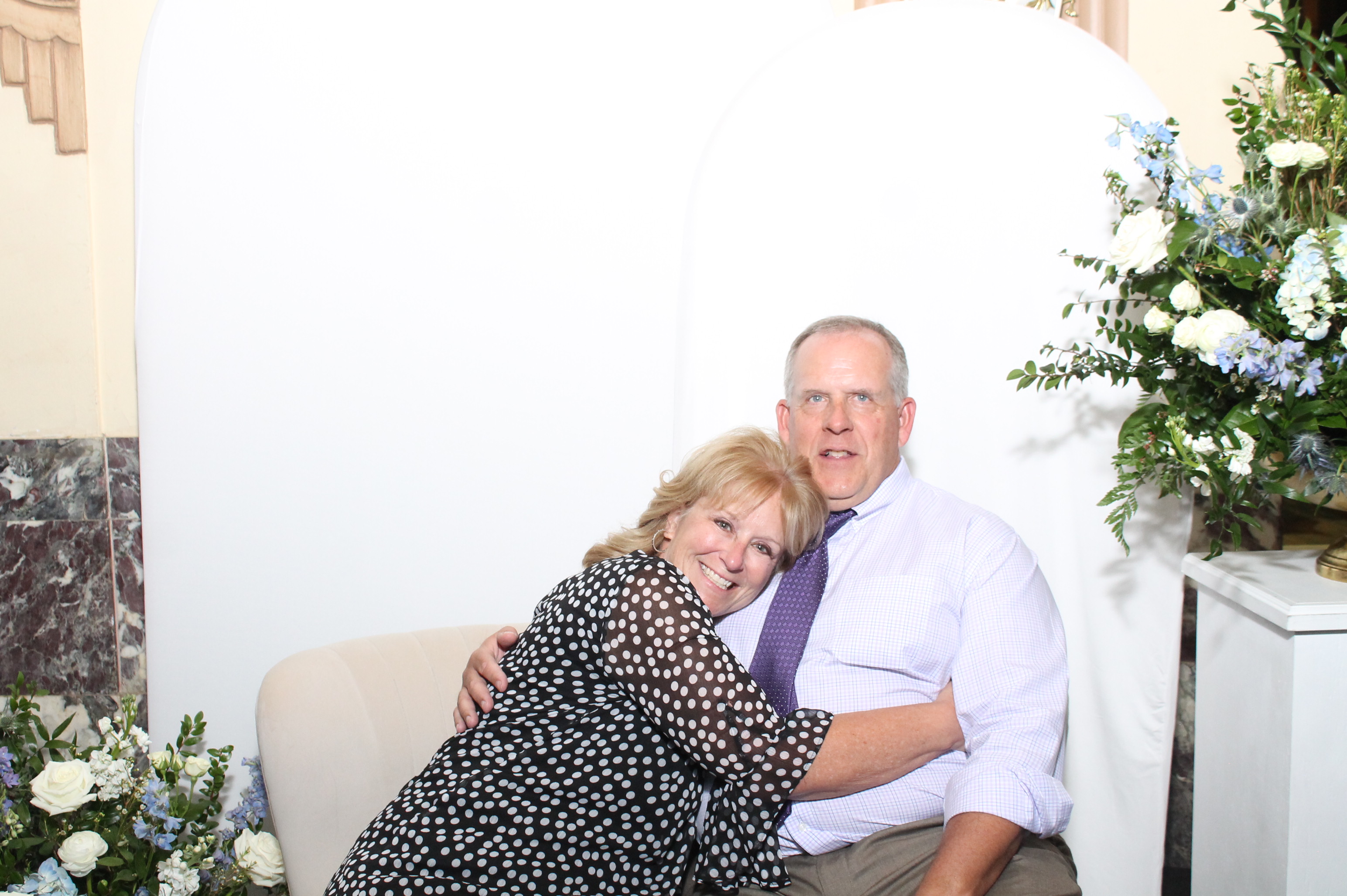 Nick & Sarah | View more photos from the event at gallery.photoboothcincy.com/u/PhotoBoothCincy/Nick-Sarah