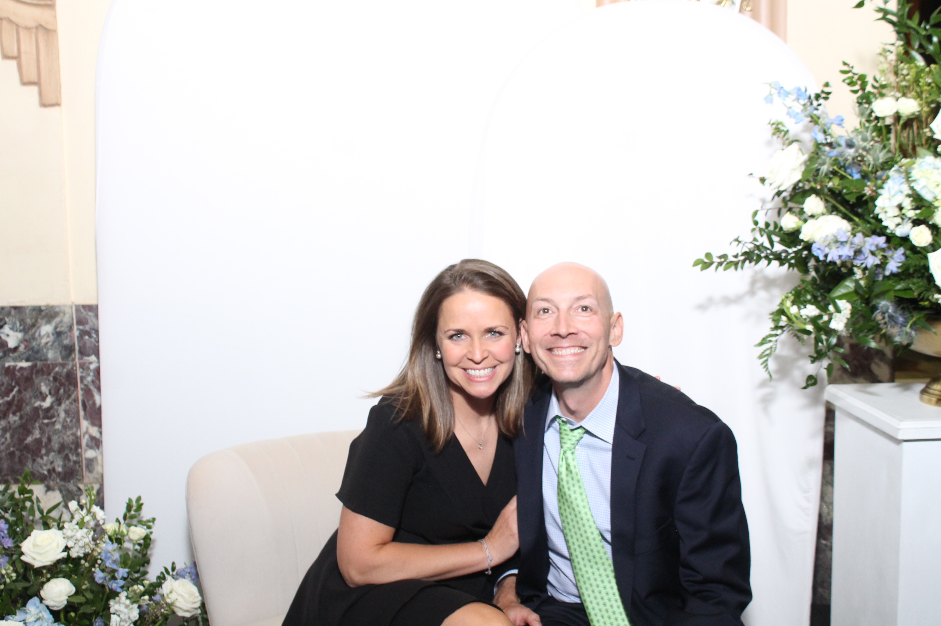 Nick & Sarah | View more photos from the event at gallery.photoboothcincy.com/u/PhotoBoothCincy/Nick-Sarah
