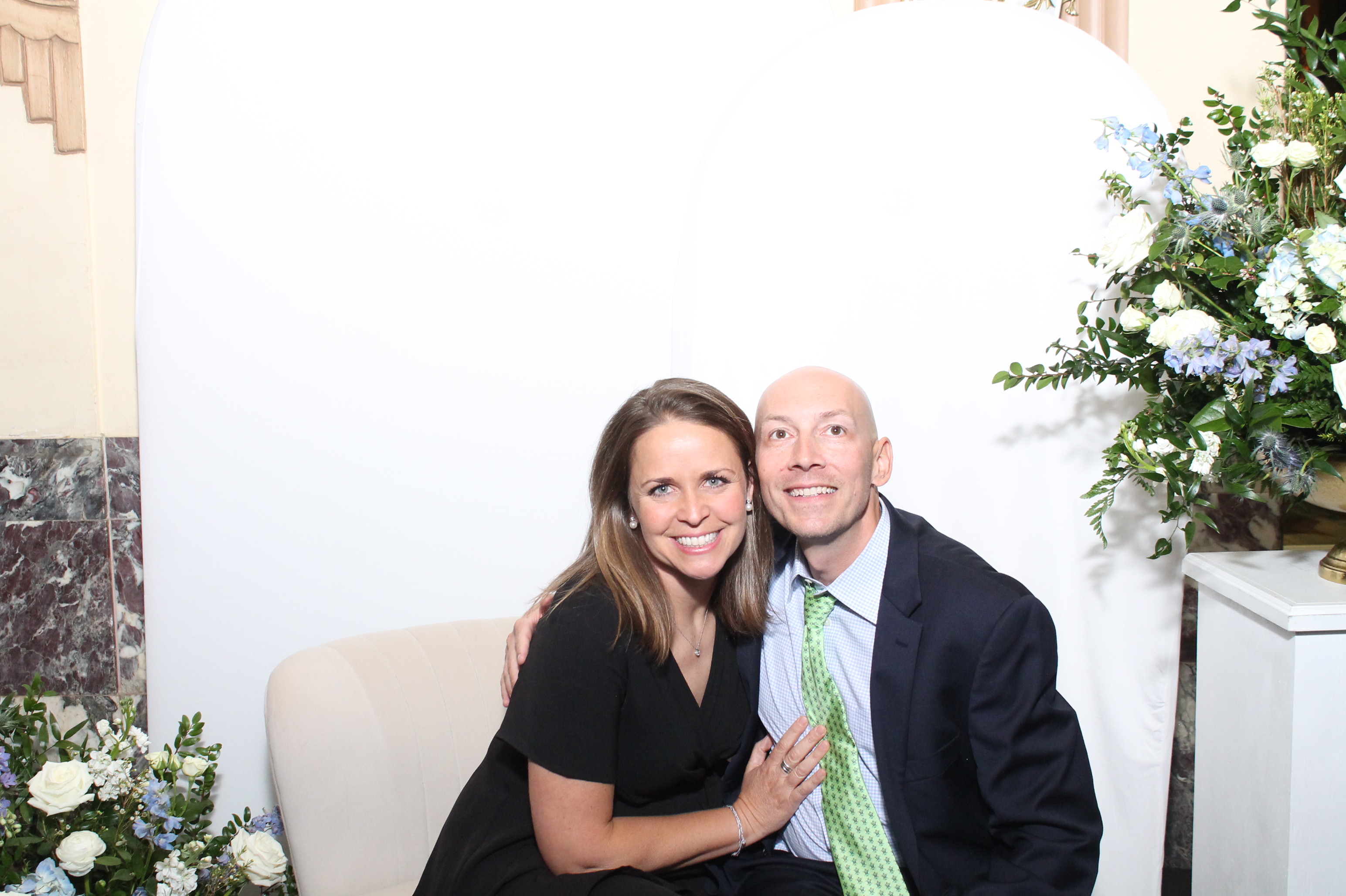 Nick & Sarah | View more photos from the event at gallery.photoboothcincy.com/u/PhotoBoothCincy/Nick-Sarah