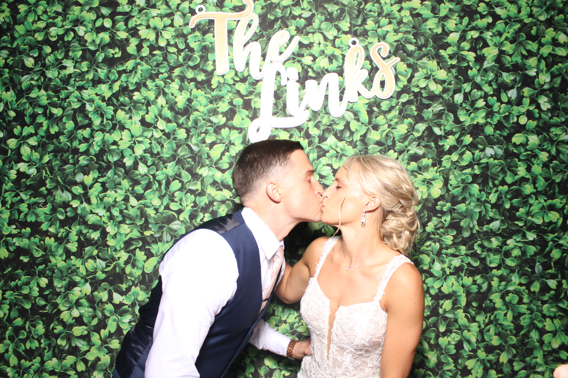 Nicole & Josh Link | View more photos from the event at gallery.photoboothcincy.com/u/PhotoBoothCincy/Nicole-Josh-Link