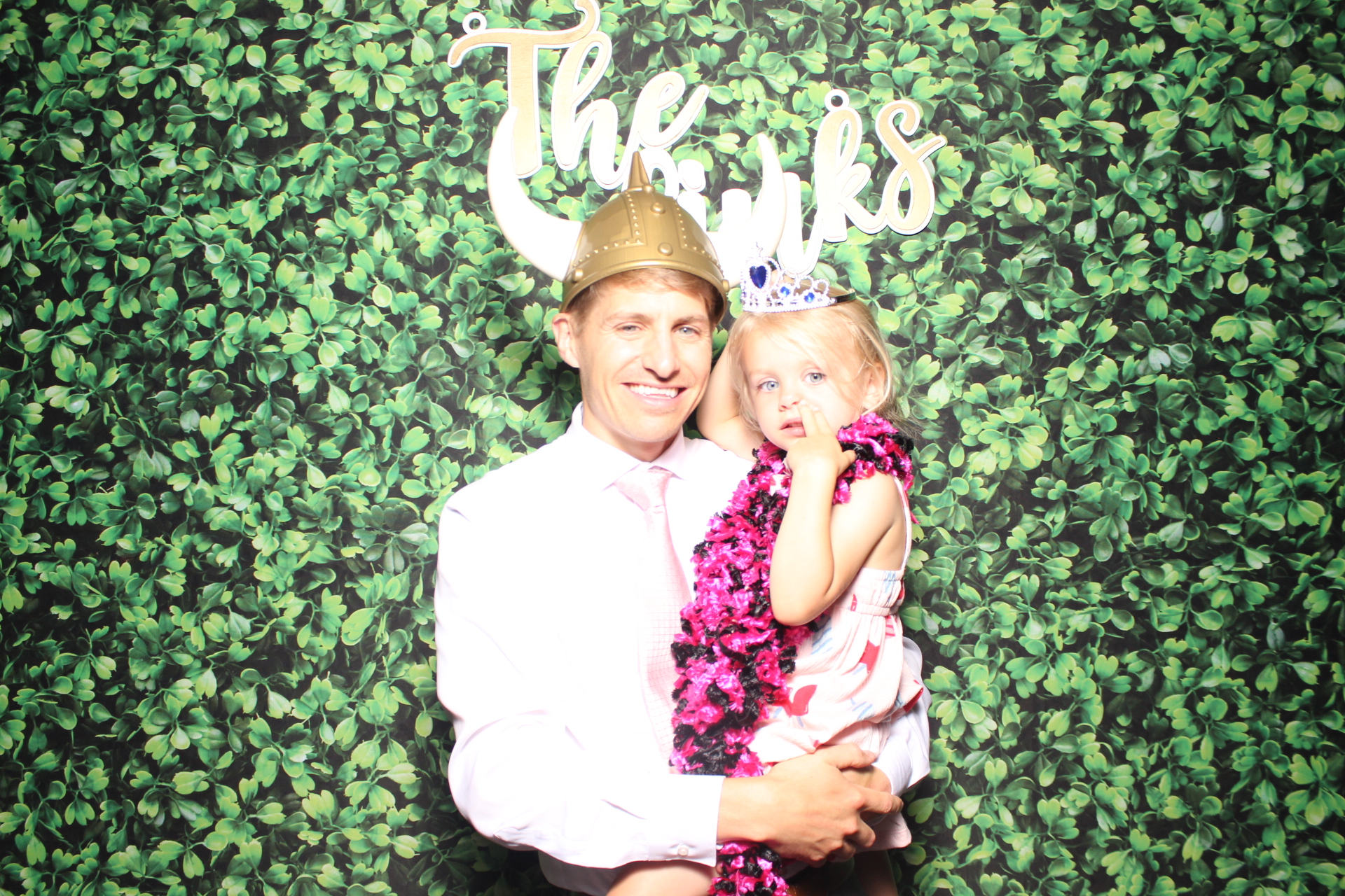 Nicole & Josh Link | View more photos from the event at gallery.photoboothcincy.com/u/PhotoBoothCincy/Nicole-Josh-Link
