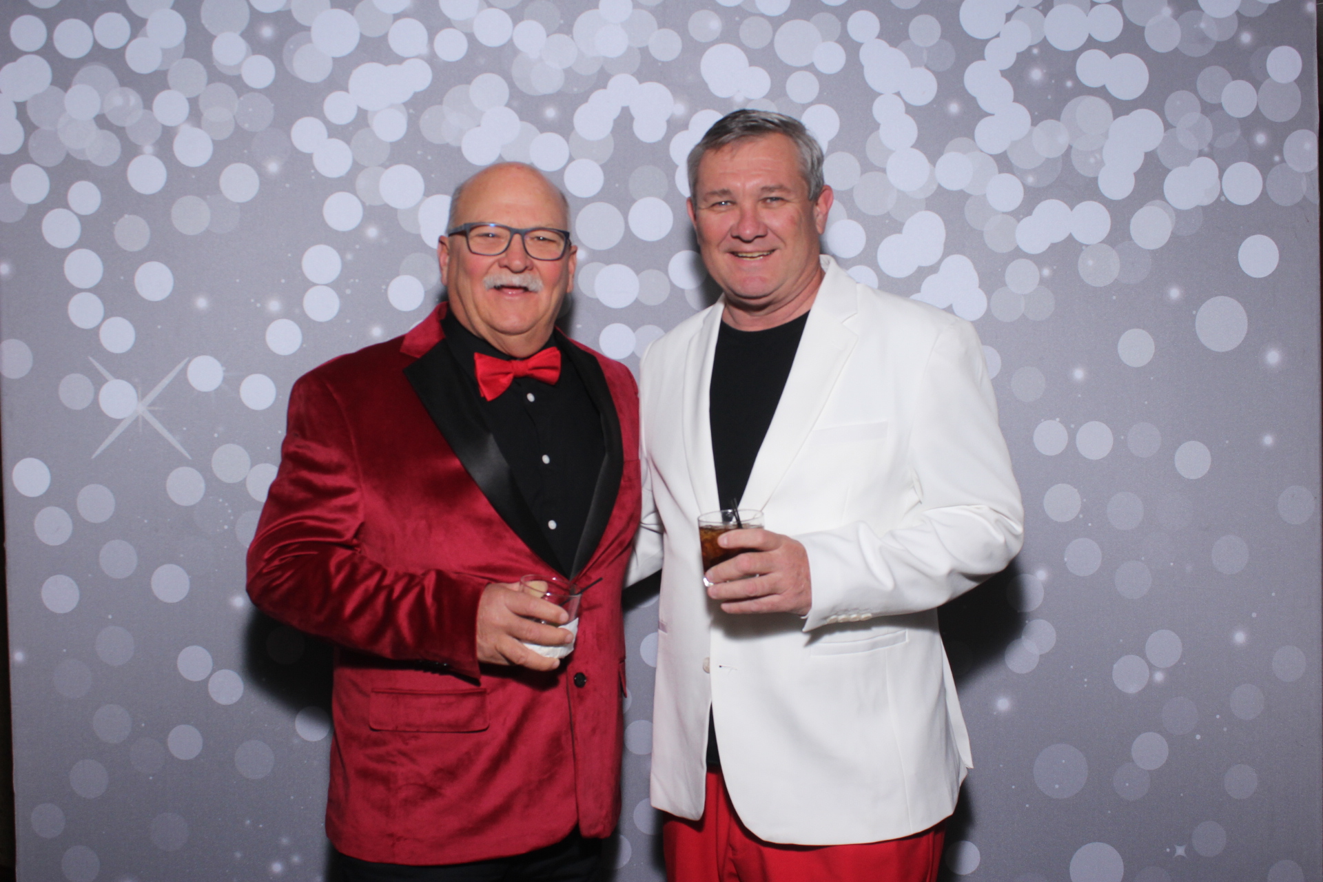 Nieman Plumbing Christmas Party | View more photos from the event at gallery.photoboothcincy.com/u/PhotoBoothCincy/Nieman-Plumbing-Christmas-Party