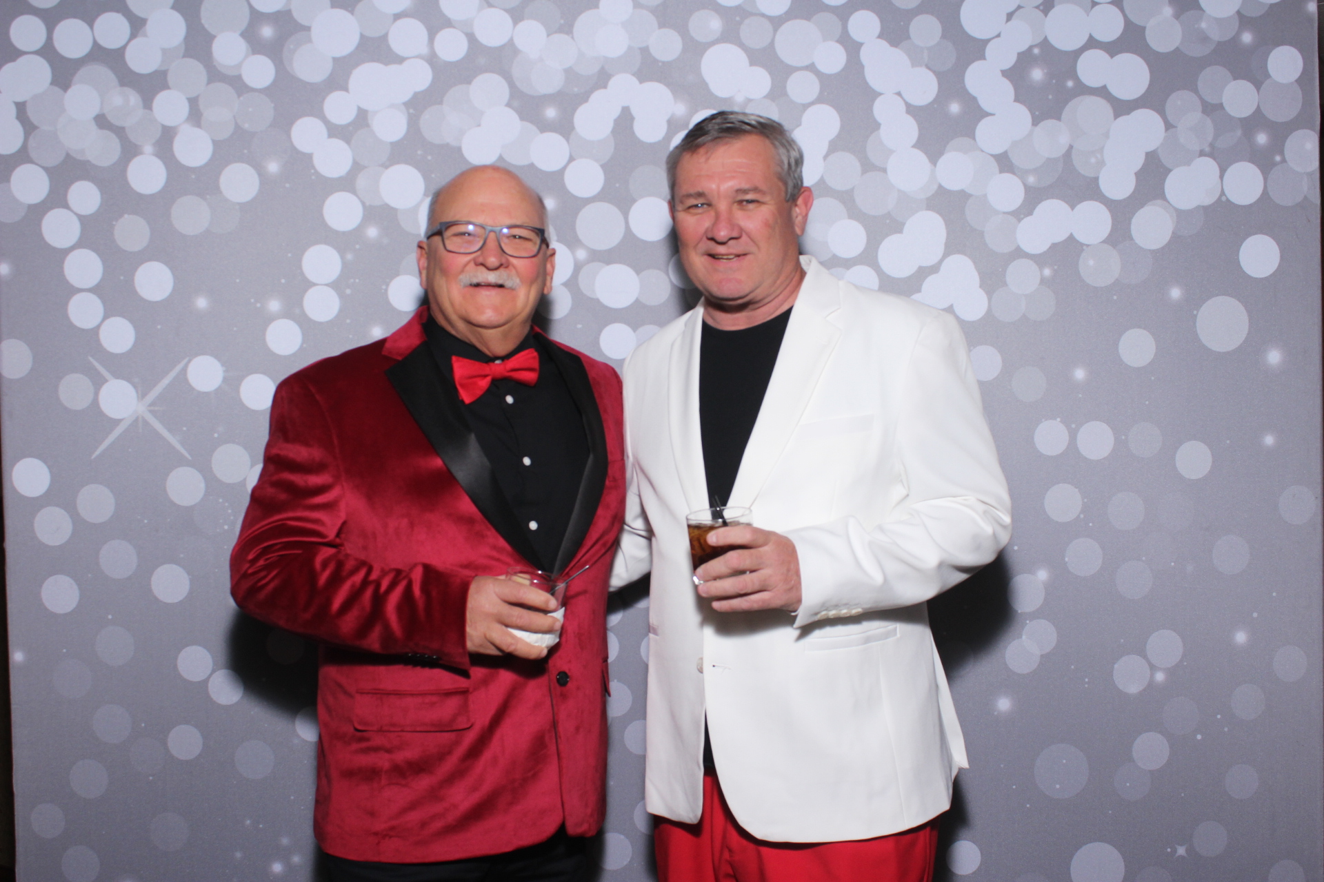 Nieman Plumbing Christmas Party | View more photos from the event at gallery.photoboothcincy.com/u/PhotoBoothCincy/Nieman-Plumbing-Christmas-Party