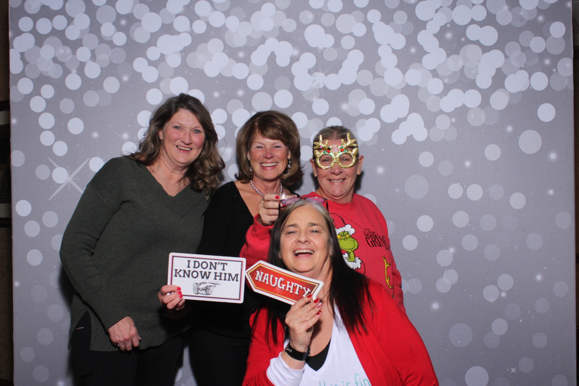 Nieman Plumbing Christmas Party | View more photos from the event at gallery.photoboothcincy.com/u/PhotoBoothCincy/Nieman-Plumbing-Christmas-Party