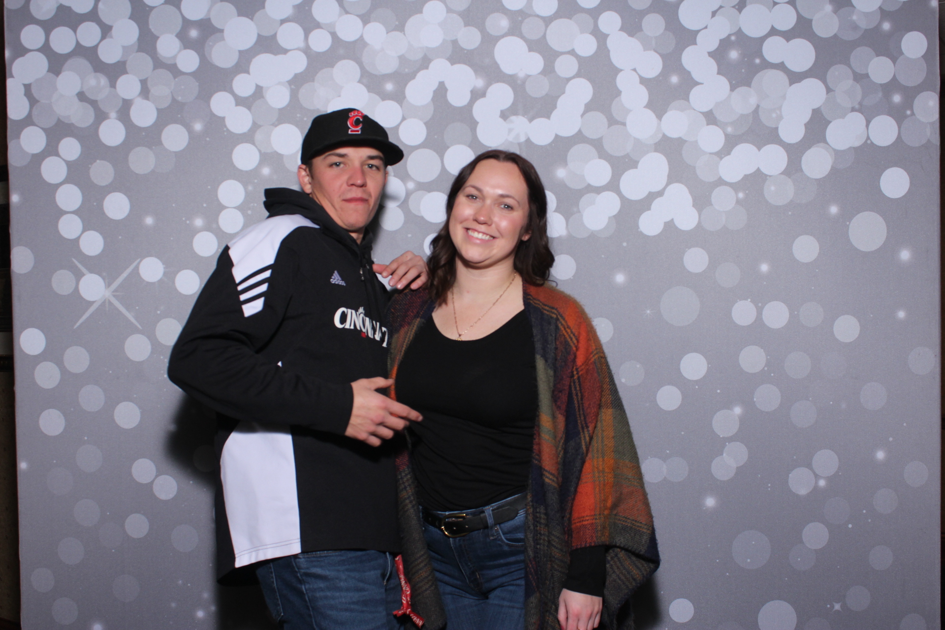 Nieman Plumbing Christmas Party | View more photos from the event at gallery.photoboothcincy.com/u/PhotoBoothCincy/Nieman-Plumbing-Christmas-Party
