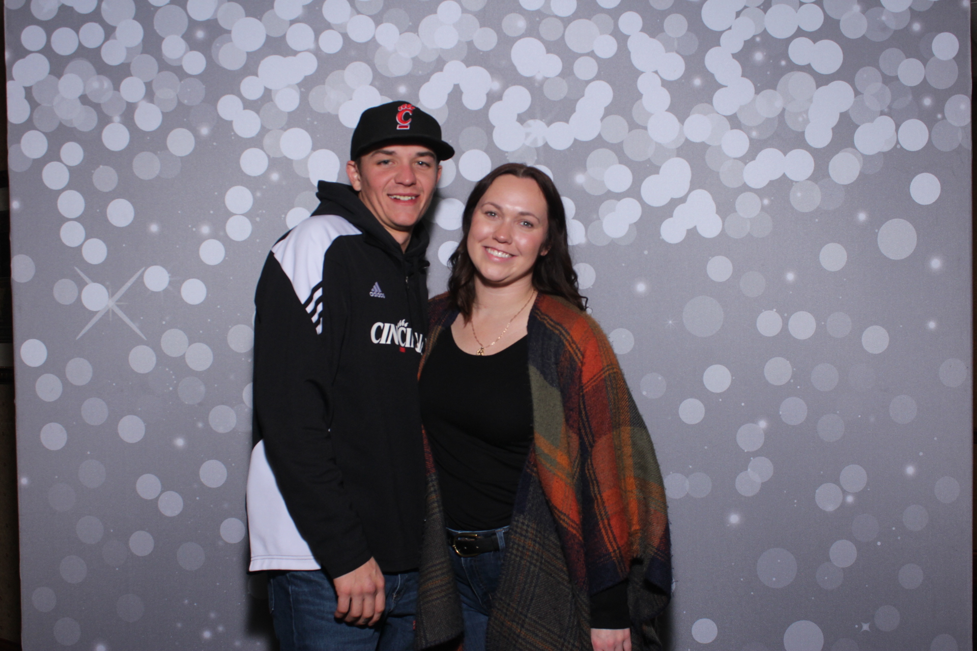 Nieman Plumbing Christmas Party | View more photos from the event at gallery.photoboothcincy.com/u/PhotoBoothCincy/Nieman-Plumbing-Christmas-Party