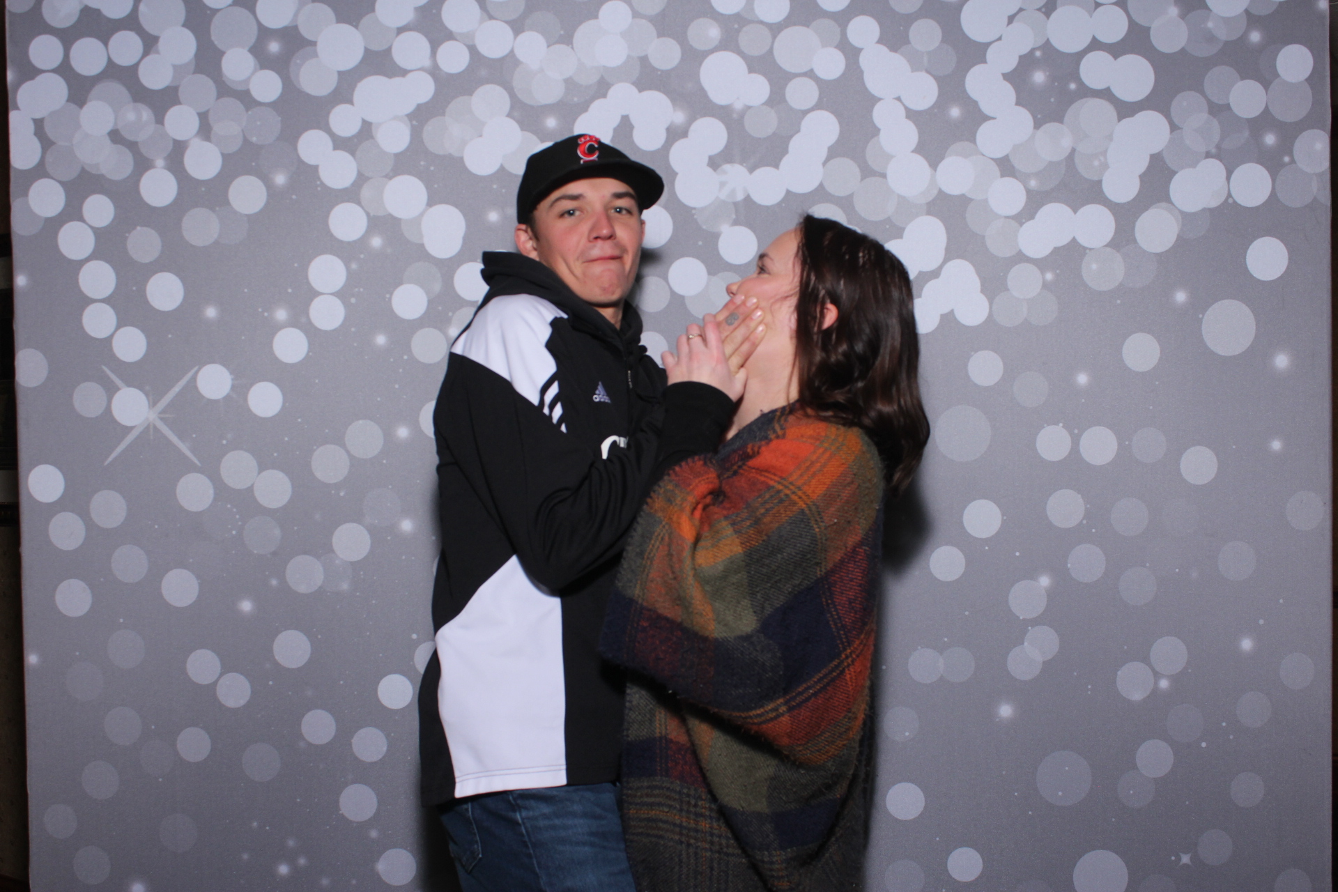 Nieman Plumbing Christmas Party | View more photos from the event at gallery.photoboothcincy.com/u/PhotoBoothCincy/Nieman-Plumbing-Christmas-Party