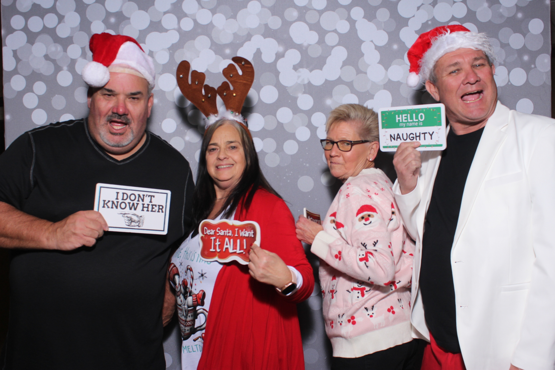 Nieman Plumbing Christmas Party | View more photos from the event at gallery.photoboothcincy.com/u/PhotoBoothCincy/Nieman-Plumbing-Christmas-Party