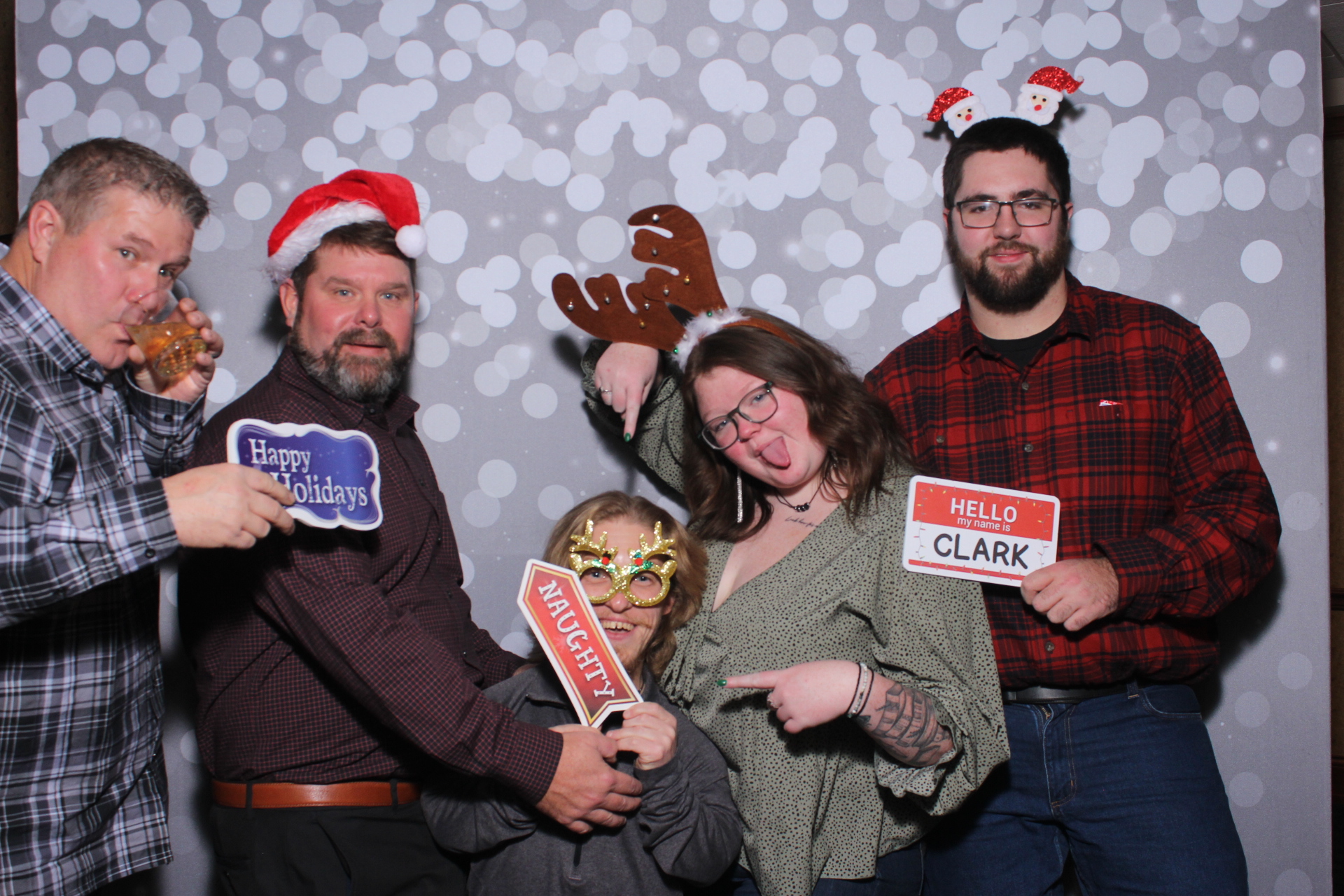 Nieman Plumbing Christmas Party | View more photos from the event at gallery.photoboothcincy.com/u/PhotoBoothCincy/Nieman-Plumbing-Christmas-Party