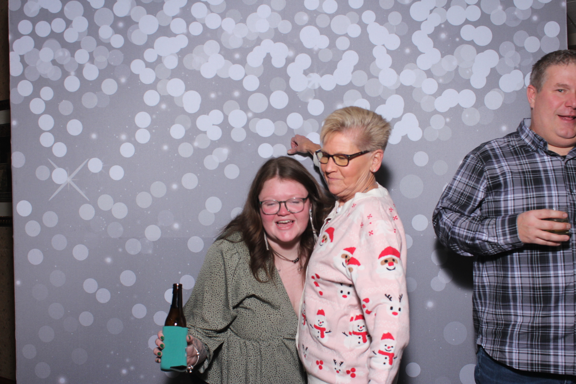 Nieman Plumbing Christmas Party | View more photos from the event at gallery.photoboothcincy.com/u/PhotoBoothCincy/Nieman-Plumbing-Christmas-Party