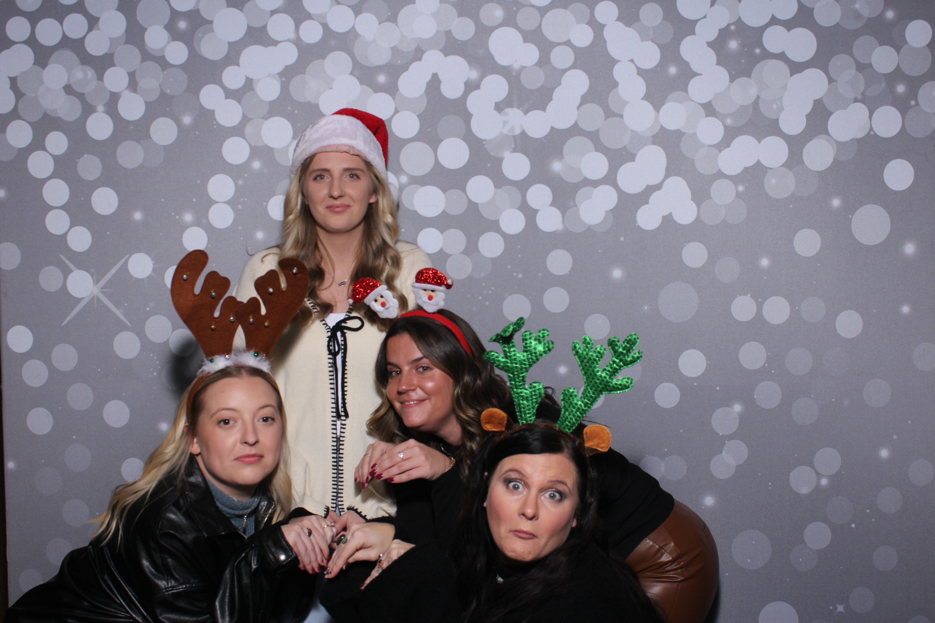 Nieman Plumbing Christmas Party | View more photos from the event at gallery.photoboothcincy.com/u/PhotoBoothCincy/Nieman-Plumbing-Christmas-Party