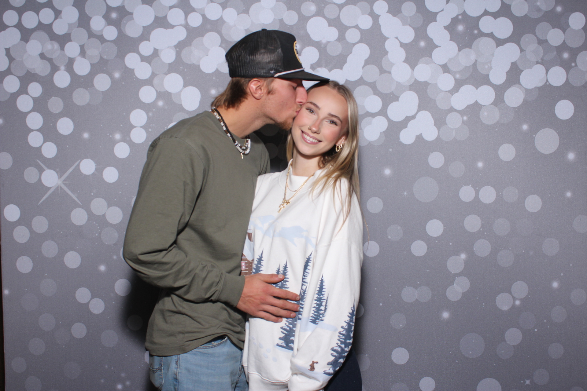 Nieman Plumbing Christmas Party | View more photos from the event at gallery.photoboothcincy.com/u/PhotoBoothCincy/Nieman-Plumbing-Christmas-Party