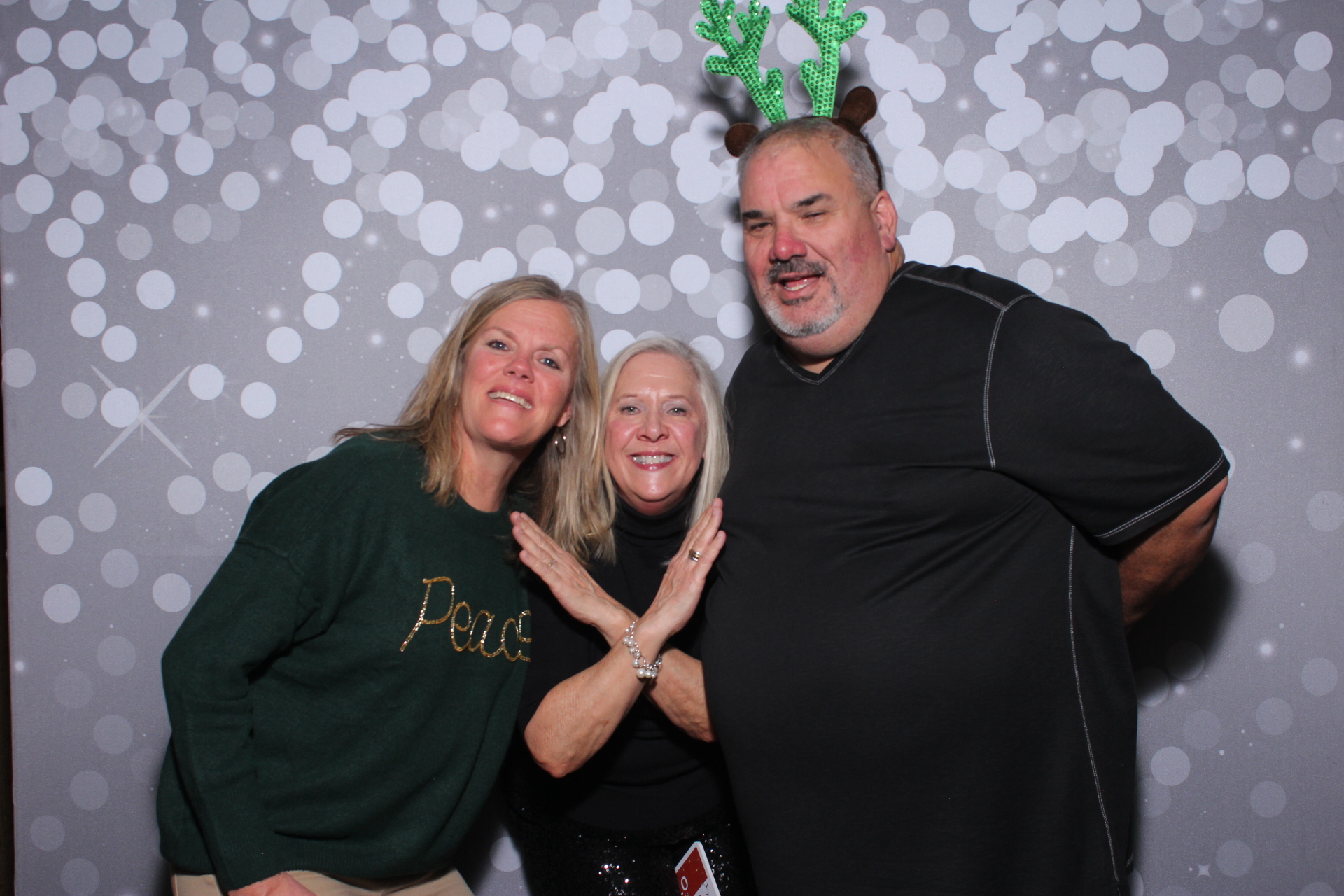 Nieman Plumbing Christmas Party | View more photos from the event at gallery.photoboothcincy.com/u/PhotoBoothCincy/Nieman-Plumbing-Christmas-Party