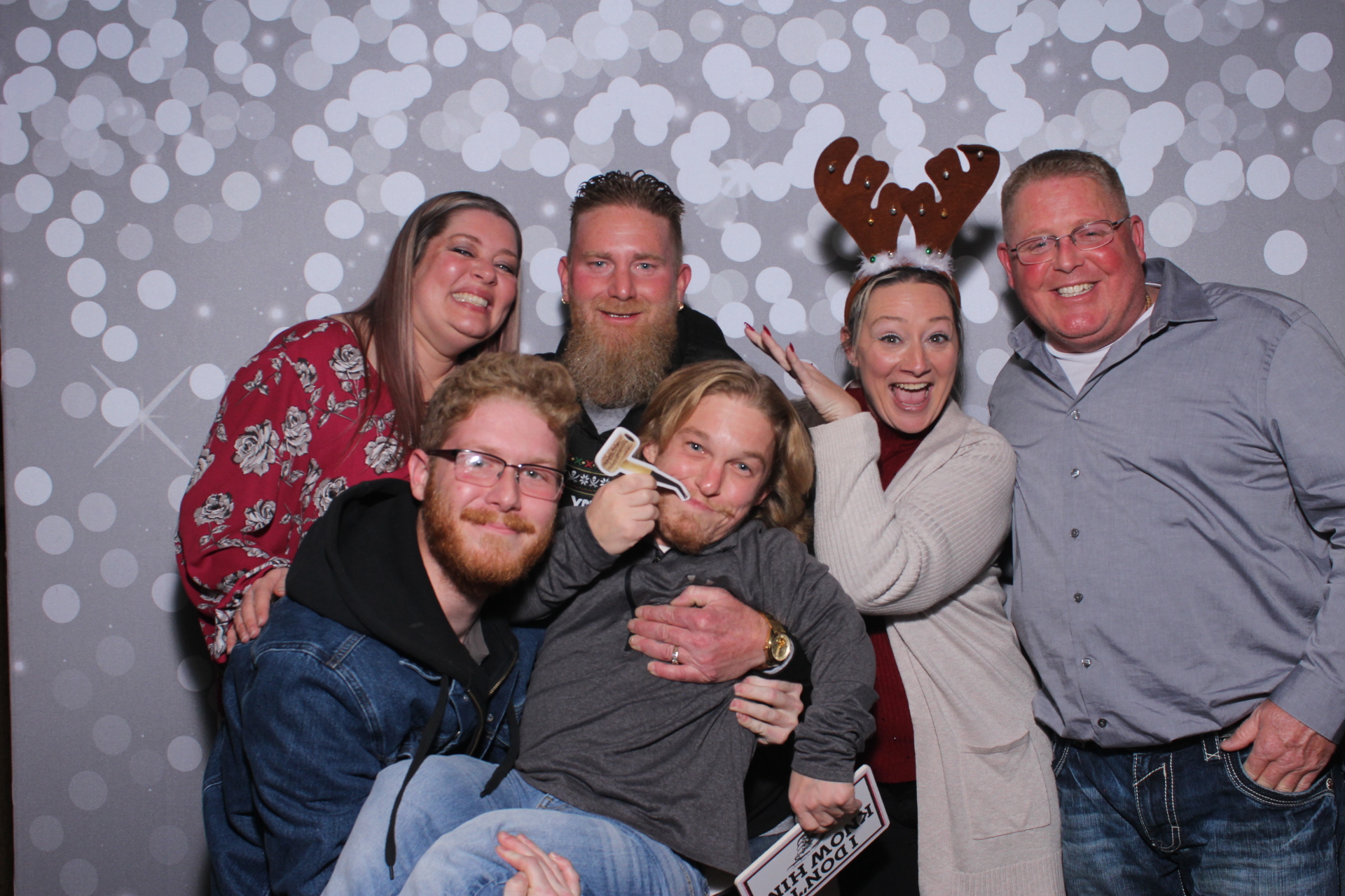 Nieman Plumbing Christmas Party | View more photos from the event at gallery.photoboothcincy.com/u/PhotoBoothCincy/Nieman-Plumbing-Christmas-Party