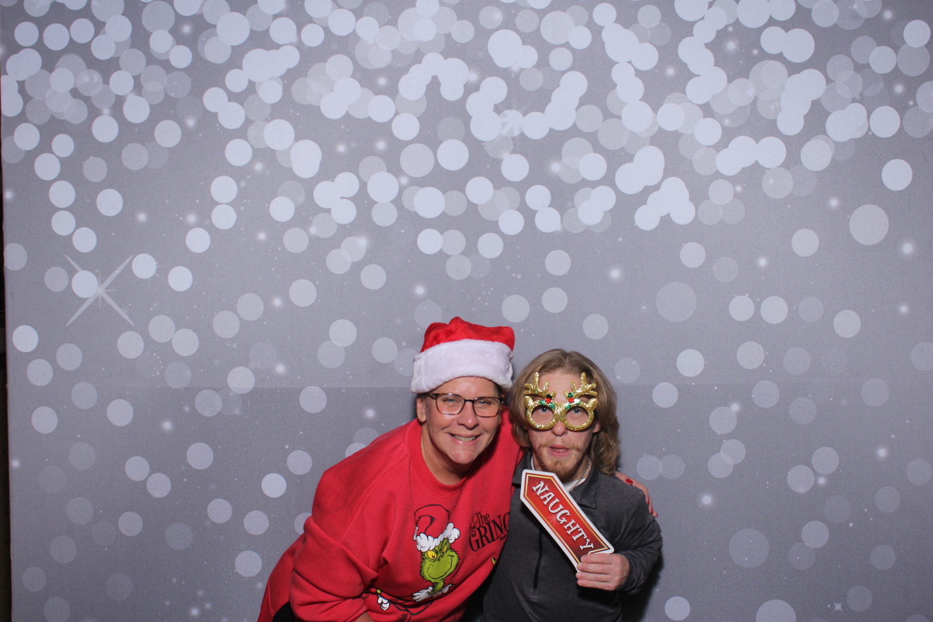 Nieman Plumbing Christmas Party | View more photos from the event at gallery.photoboothcincy.com/u/PhotoBoothCincy/Nieman-Plumbing-Christmas-Party
