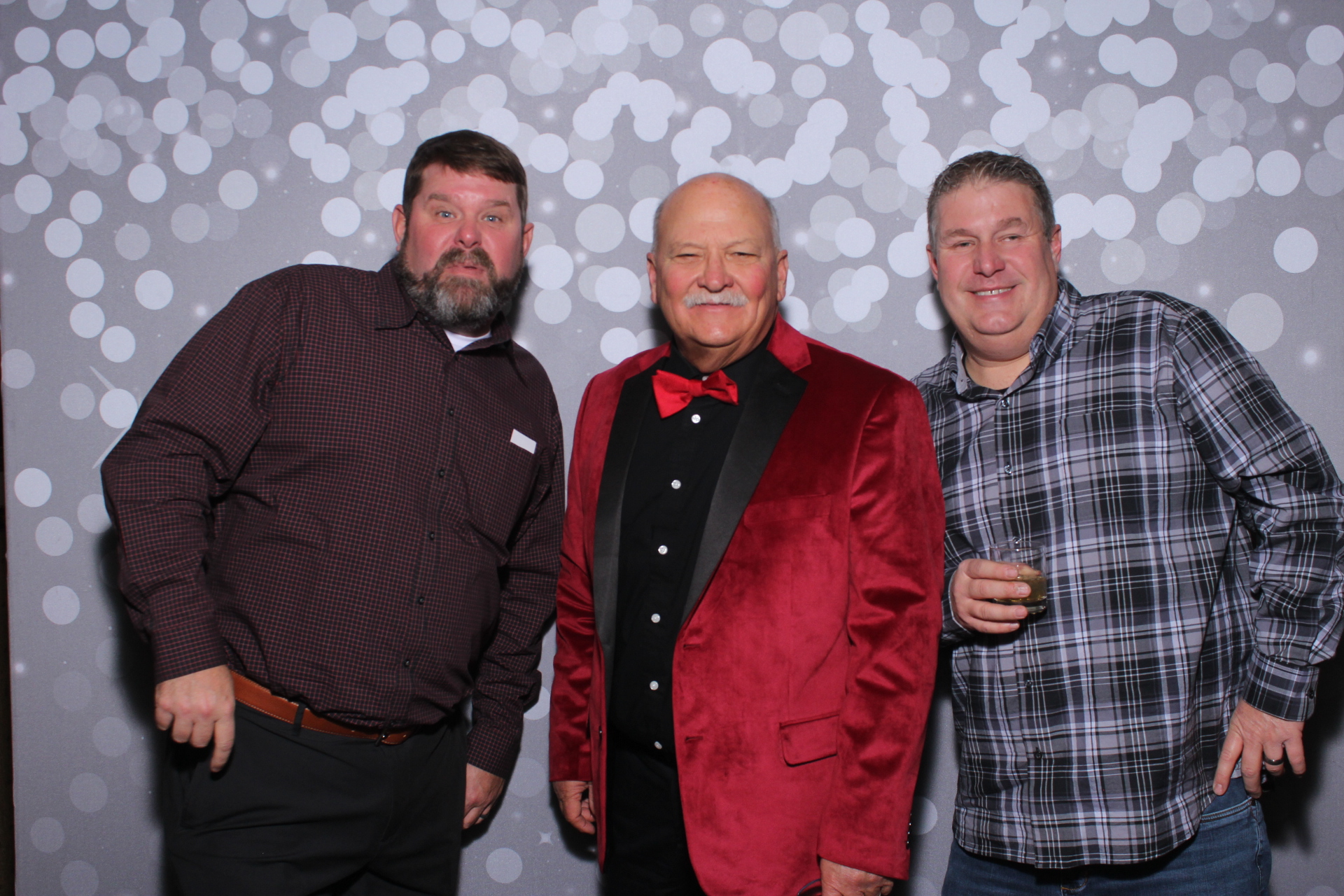 Nieman Plumbing Christmas Party | View more photos from the event at gallery.photoboothcincy.com/u/PhotoBoothCincy/Nieman-Plumbing-Christmas-Party