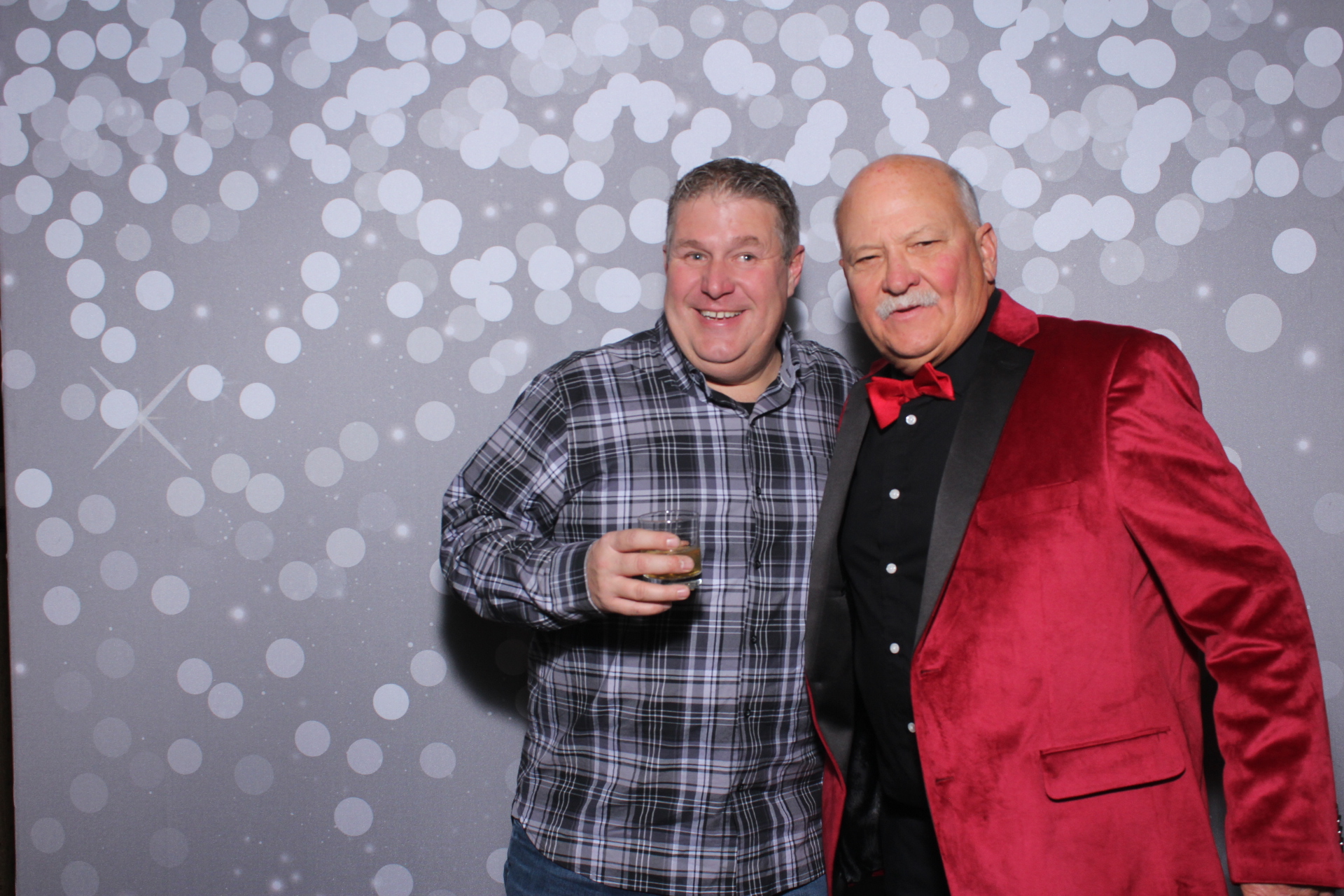 Nieman Plumbing Christmas Party | View more photos from the event at gallery.photoboothcincy.com/u/PhotoBoothCincy/Nieman-Plumbing-Christmas-Party