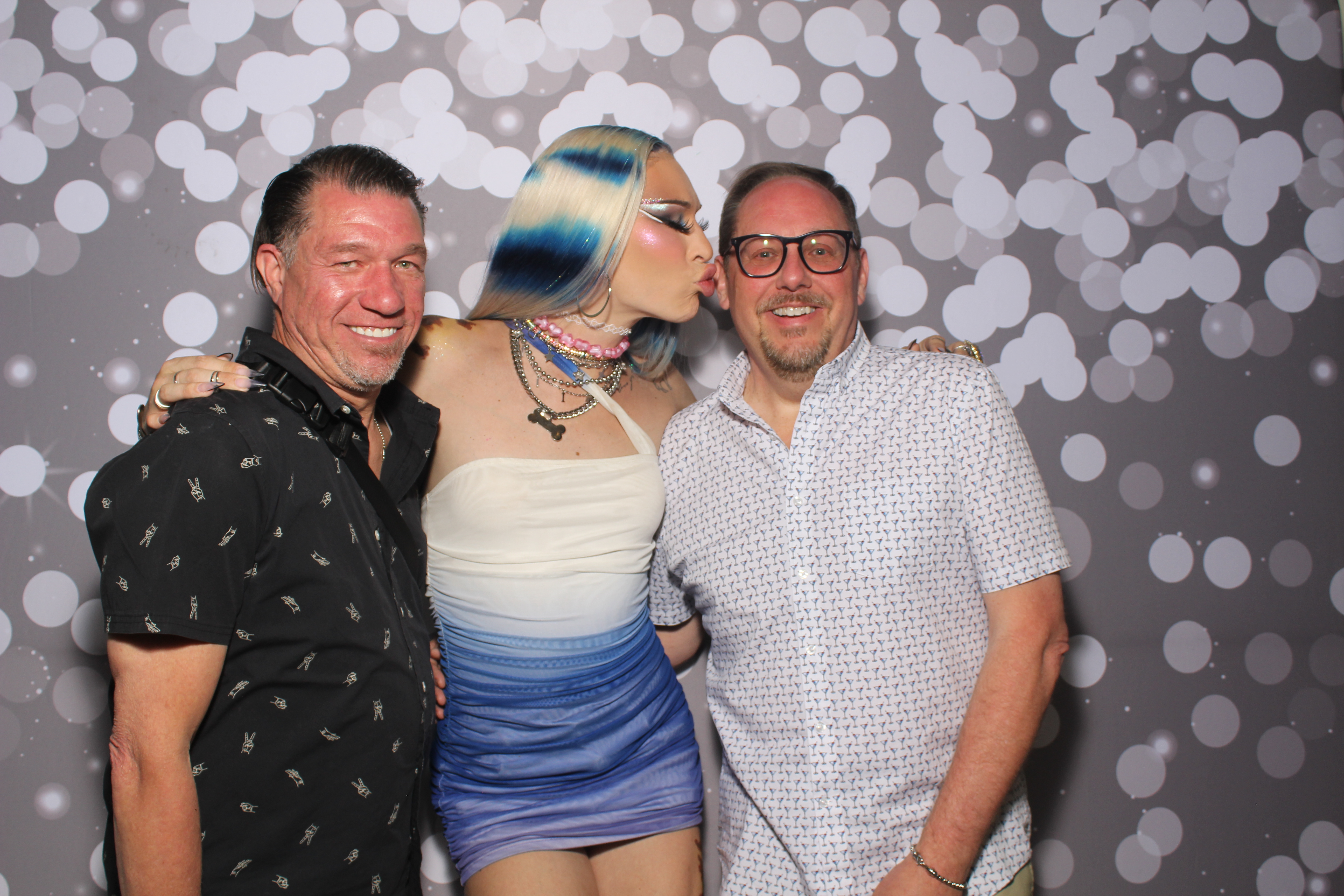 Official Pride After Party | View more photos from the event at gallery.photoboothcincy.com/u/PhotoBoothCincy/Official-Pride-After-Party
