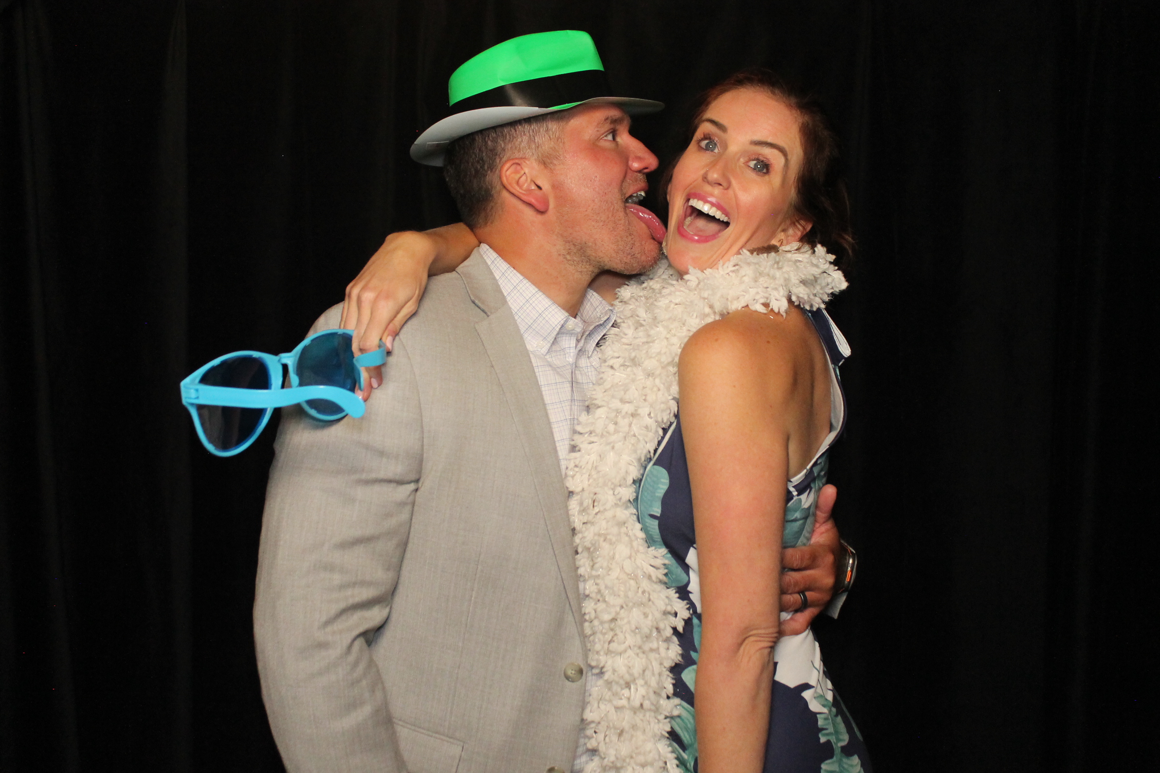Olivia & DJ | View more photos from the event at gallery.photoboothcincy.com/u/PhotoBoothCincy/Olivia-DJ
