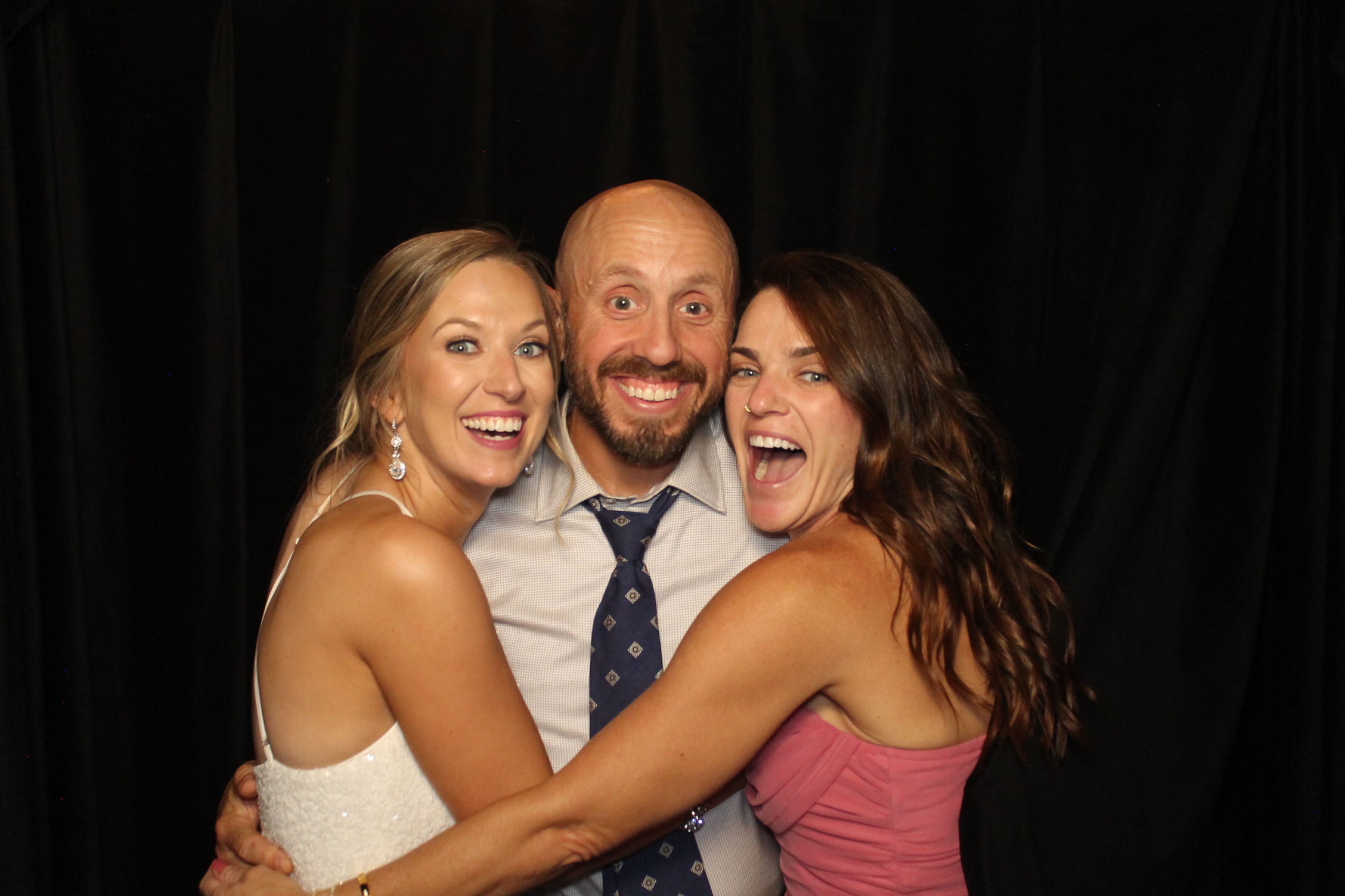 Olivia & DJ | View more photos from the event at gallery.photoboothcincy.com/u/PhotoBoothCincy/Olivia-DJ