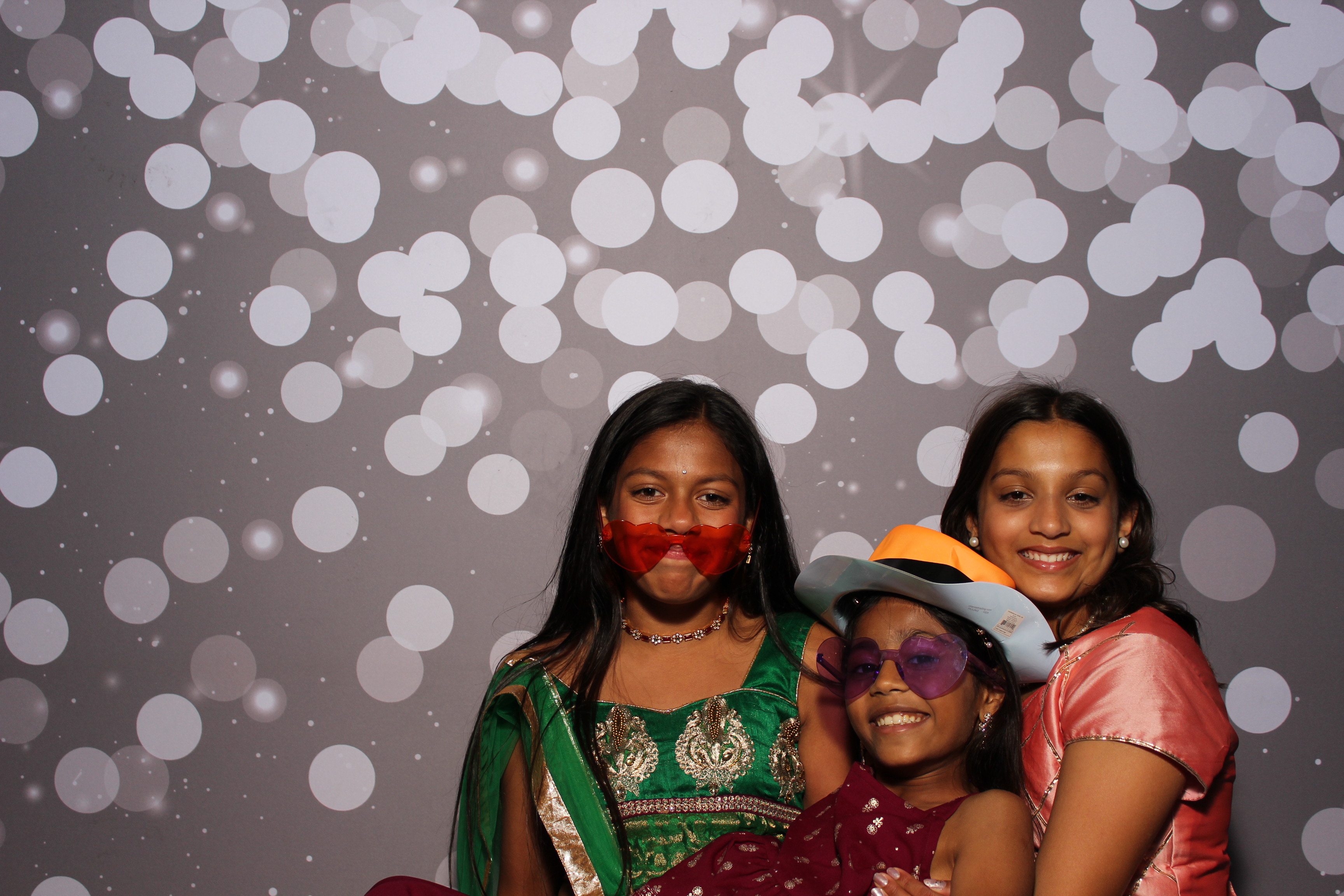 Omika's 16th Birthday | View more photos from the event at gallery.photoboothcincy.com/u/PhotoBoothCincy/Omikas-16th-Birthday
