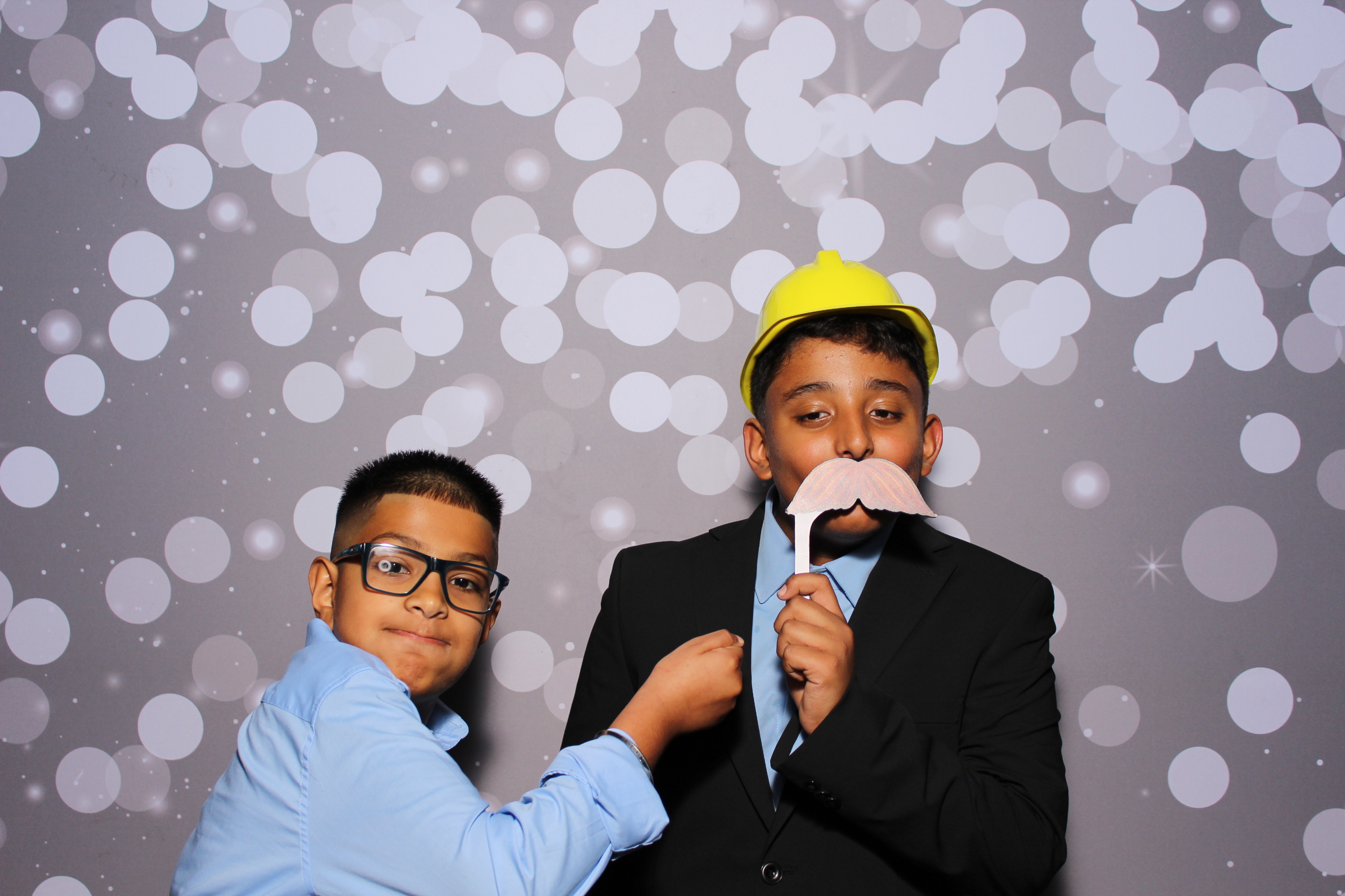 Omika's 16th Birthday | View more photos from the event at gallery.photoboothcincy.com/u/PhotoBoothCincy/Omikas-16th-Birthday