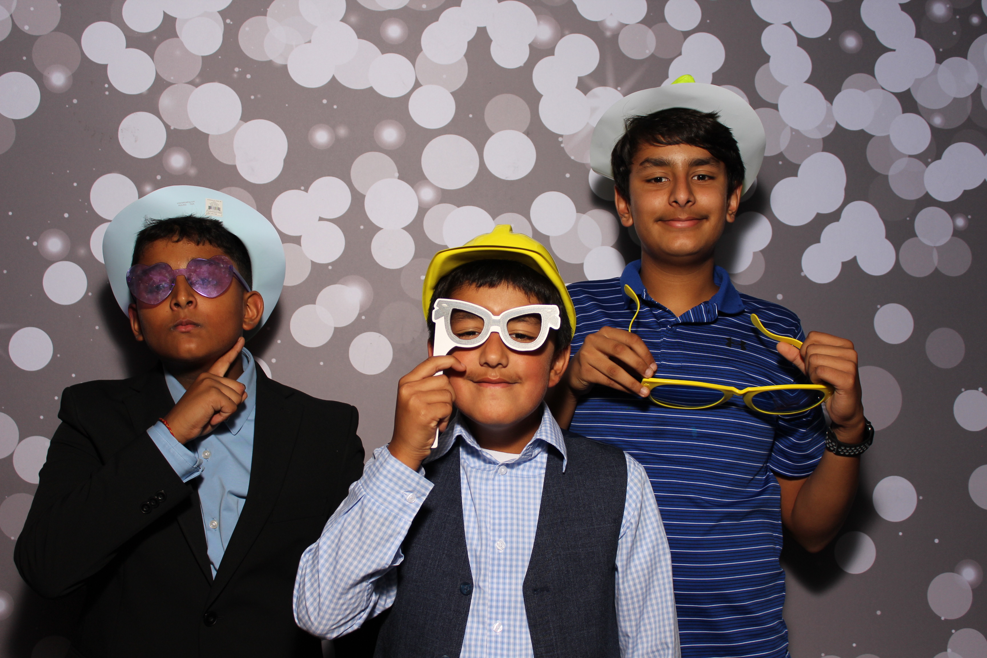 Omika's 16th Birthday | View more photos from the event at gallery.photoboothcincy.com/u/PhotoBoothCincy/Omikas-16th-Birthday