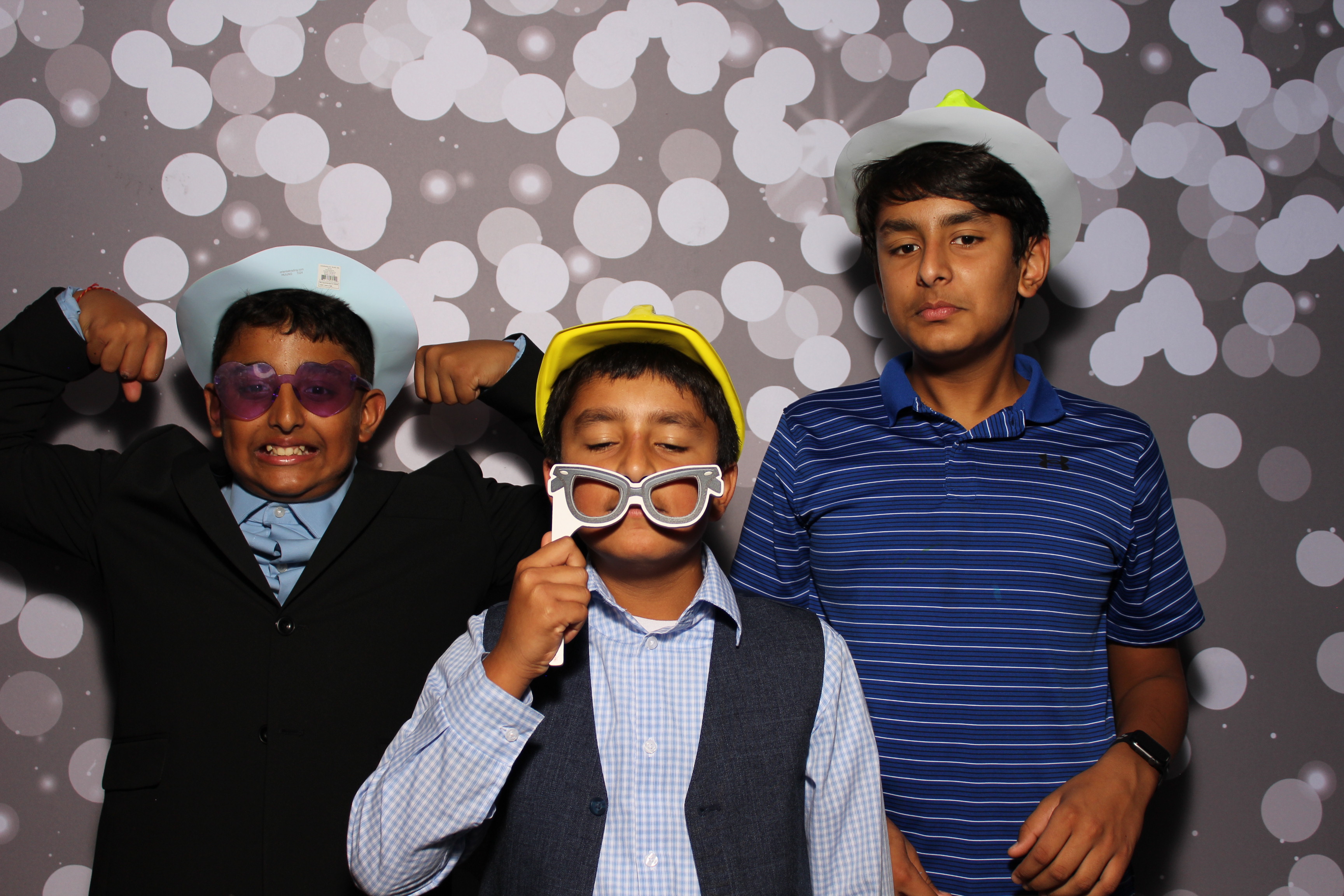 Omika's 16th Birthday | View more photos from the event at gallery.photoboothcincy.com/u/PhotoBoothCincy/Omikas-16th-Birthday
