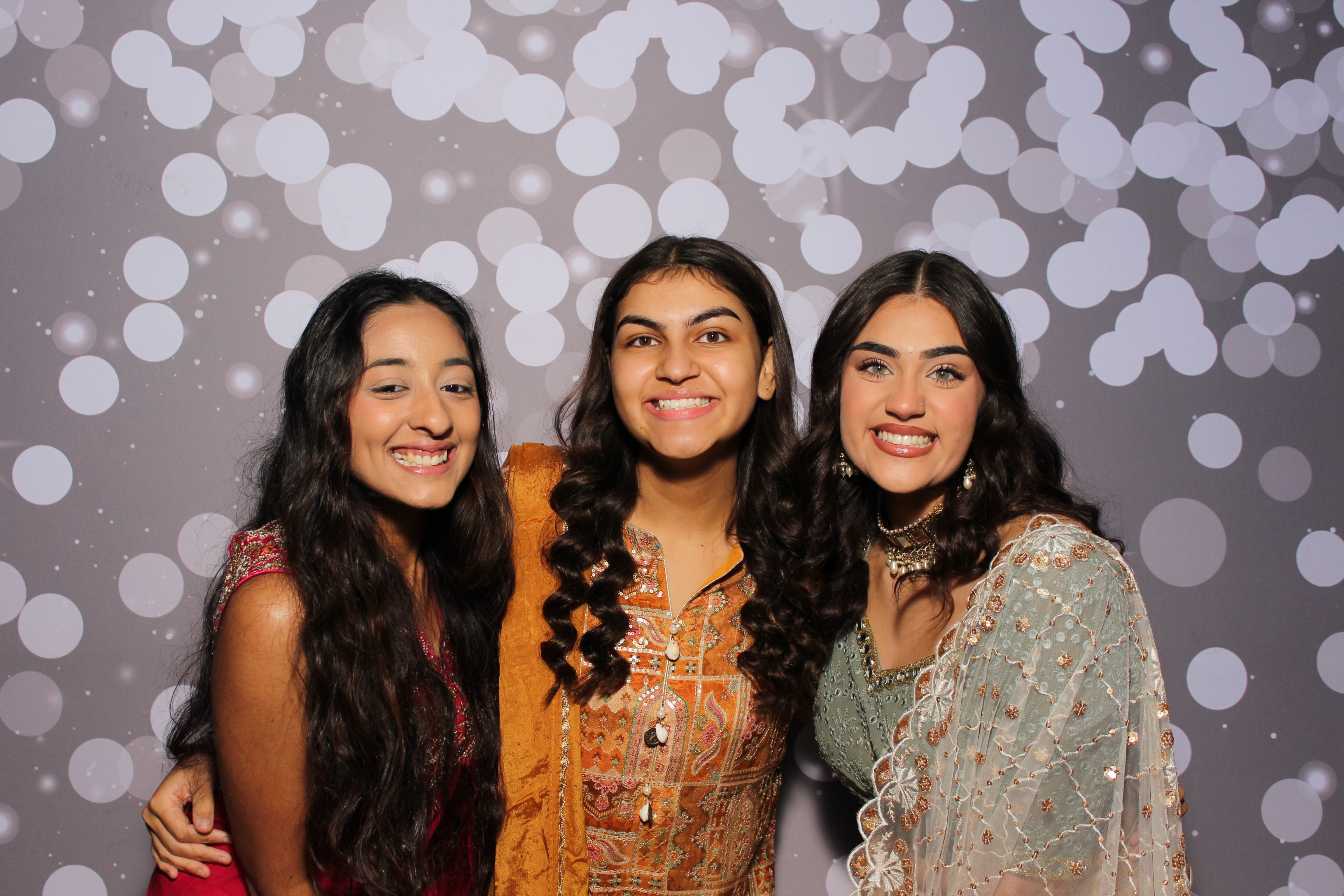 Omika's 16th Birthday | View more photos from the event at gallery.photoboothcincy.com/u/PhotoBoothCincy/Omikas-16th-Birthday