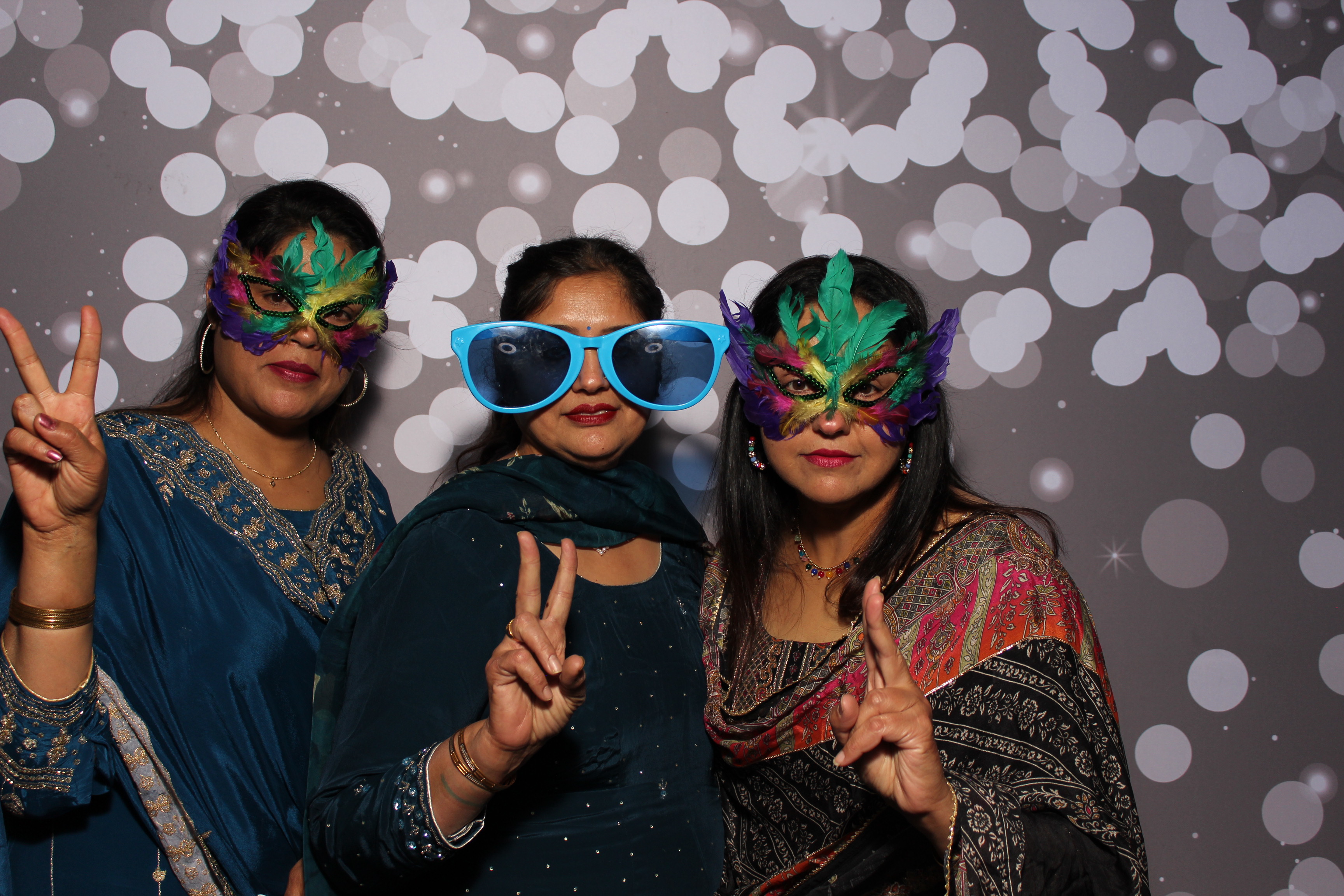 Omika's 16th Birthday | View more photos from the event at gallery.photoboothcincy.com/u/PhotoBoothCincy/Omikas-16th-Birthday