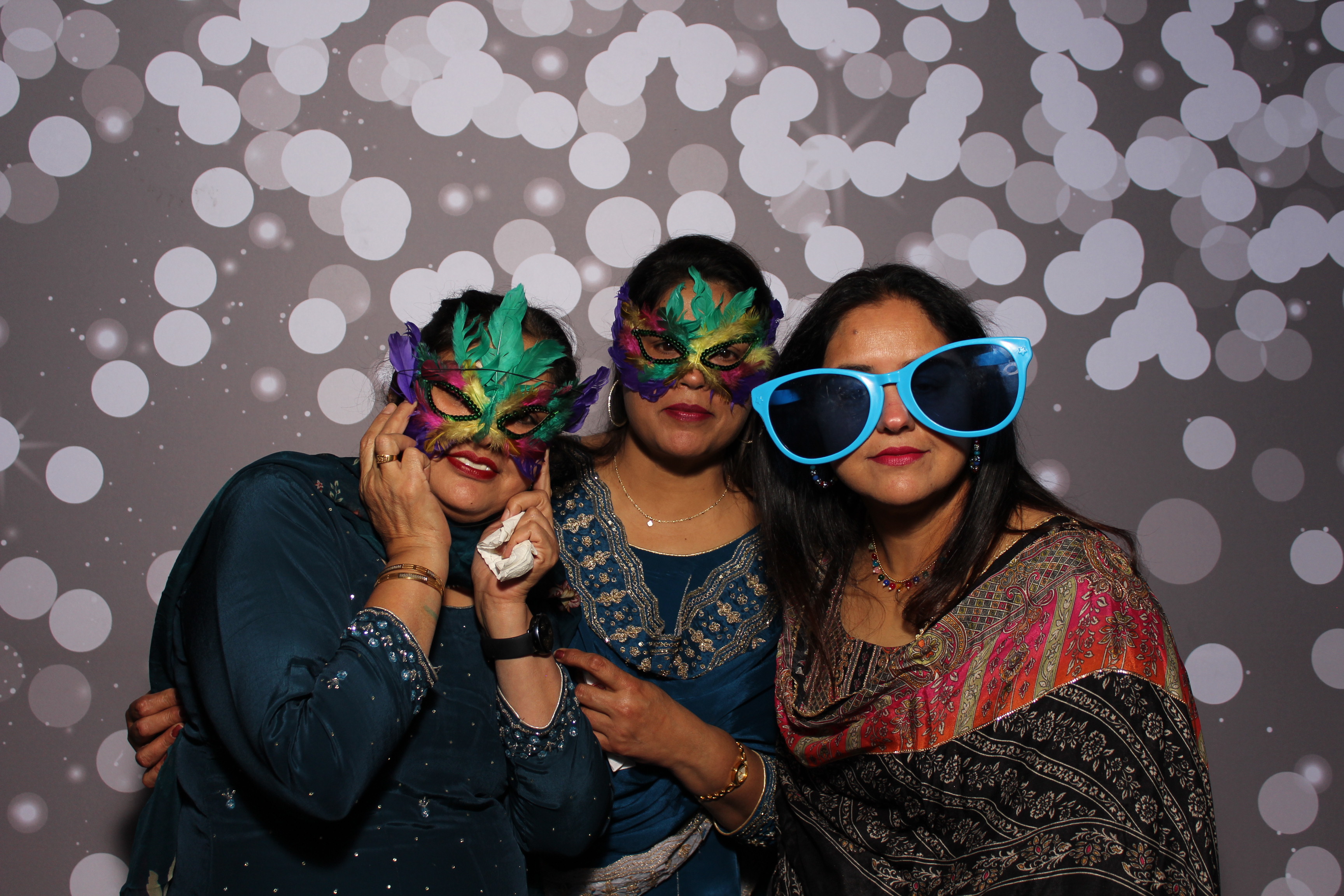 Omika's 16th Birthday | View more photos from the event at gallery.photoboothcincy.com/u/PhotoBoothCincy/Omikas-16th-Birthday