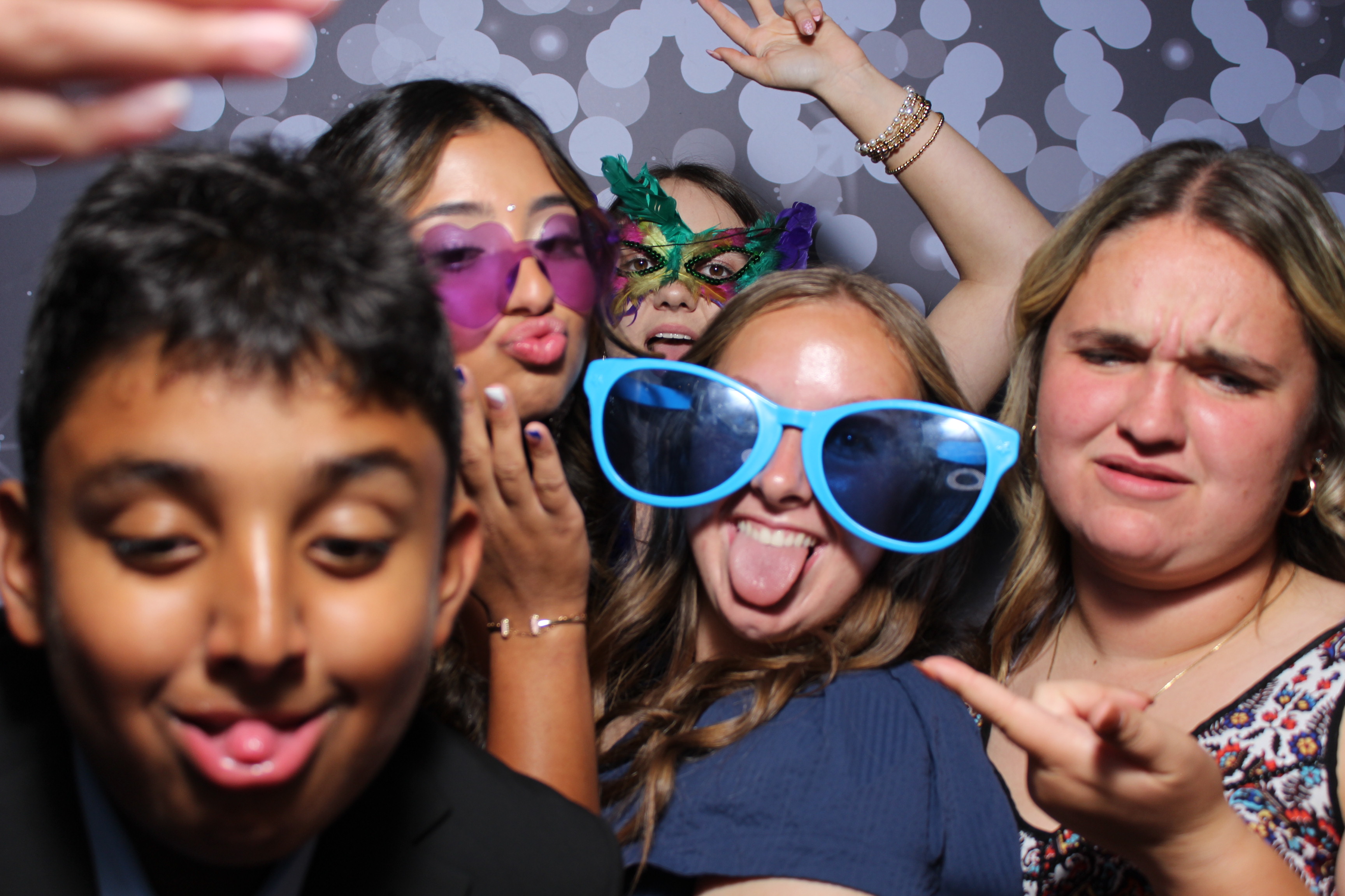 Omika's 16th Birthday | View more photos from the event at gallery.photoboothcincy.com/u/PhotoBoothCincy/Omikas-16th-Birthday