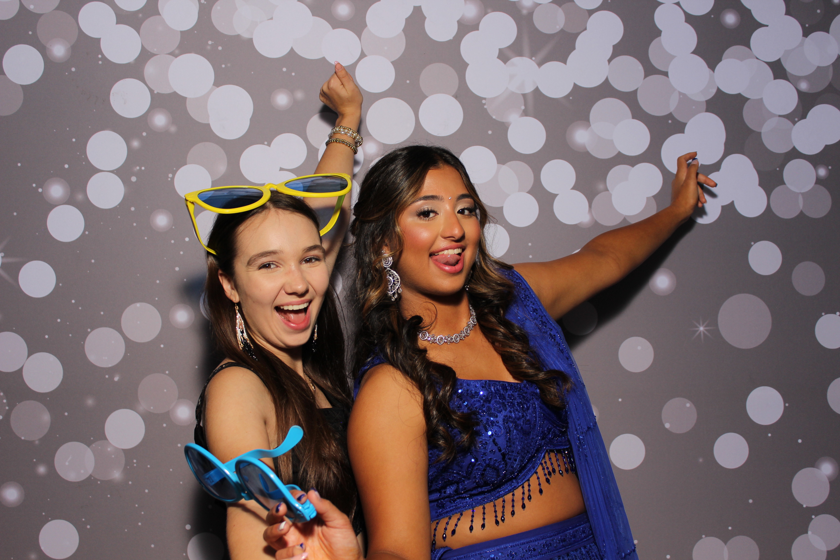 Omika's 16th Birthday | View more photos from the event at gallery.photoboothcincy.com/u/PhotoBoothCincy/Omikas-16th-Birthday