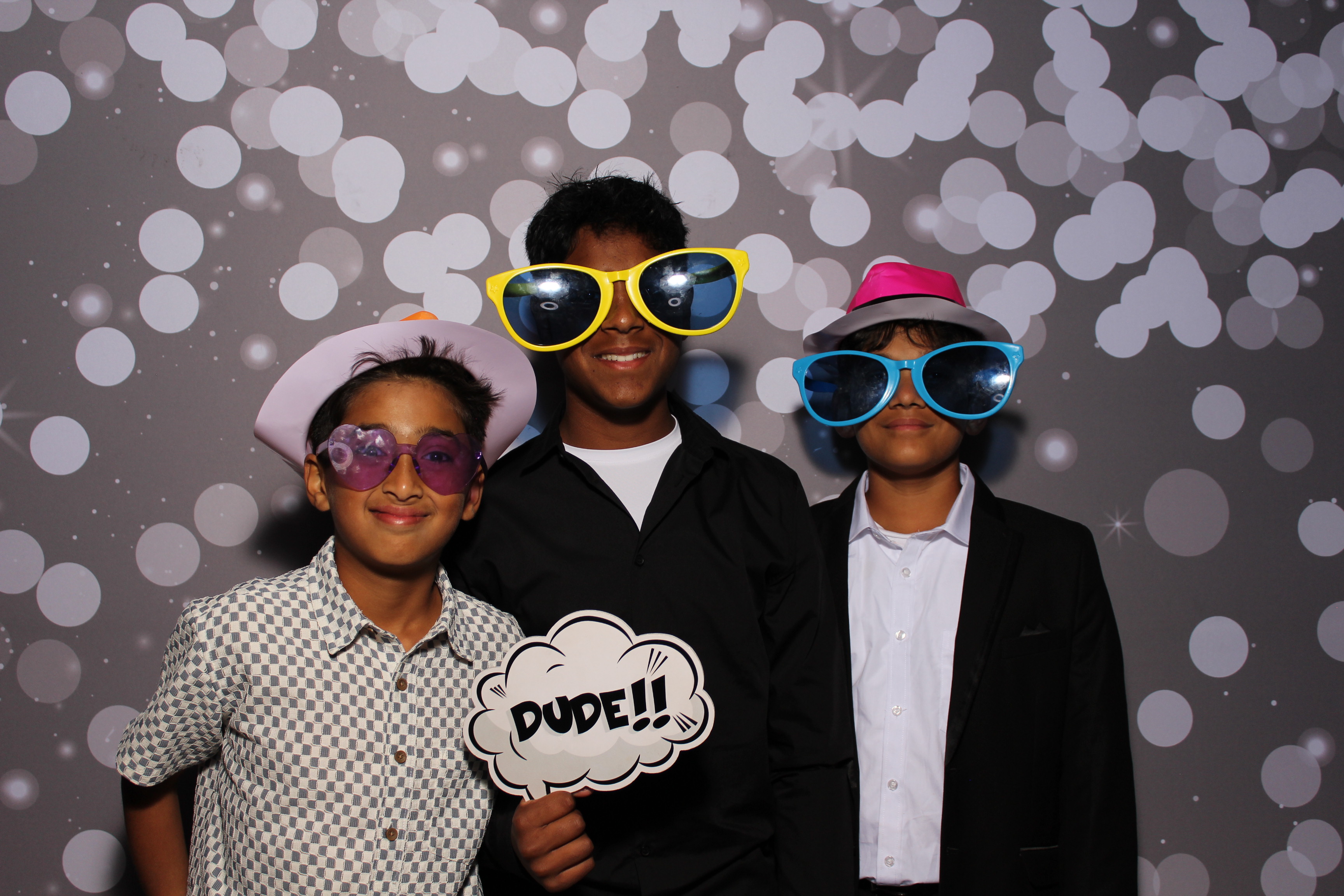 Omika's 16th Birthday | View more photos from the event at gallery.photoboothcincy.com/u/PhotoBoothCincy/Omikas-16th-Birthday