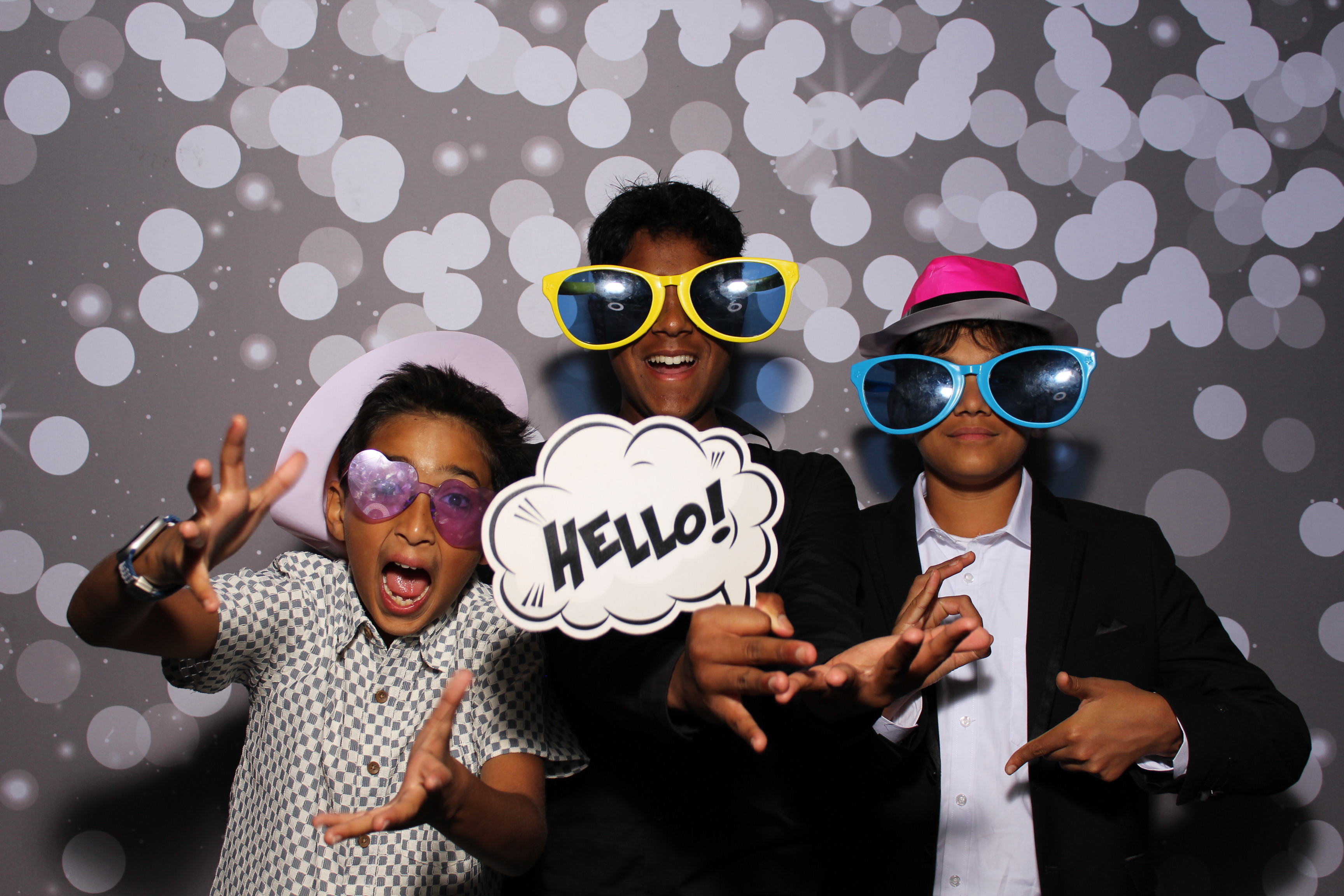 Omika's 16th Birthday | View more photos from the event at gallery.photoboothcincy.com/u/PhotoBoothCincy/Omikas-16th-Birthday