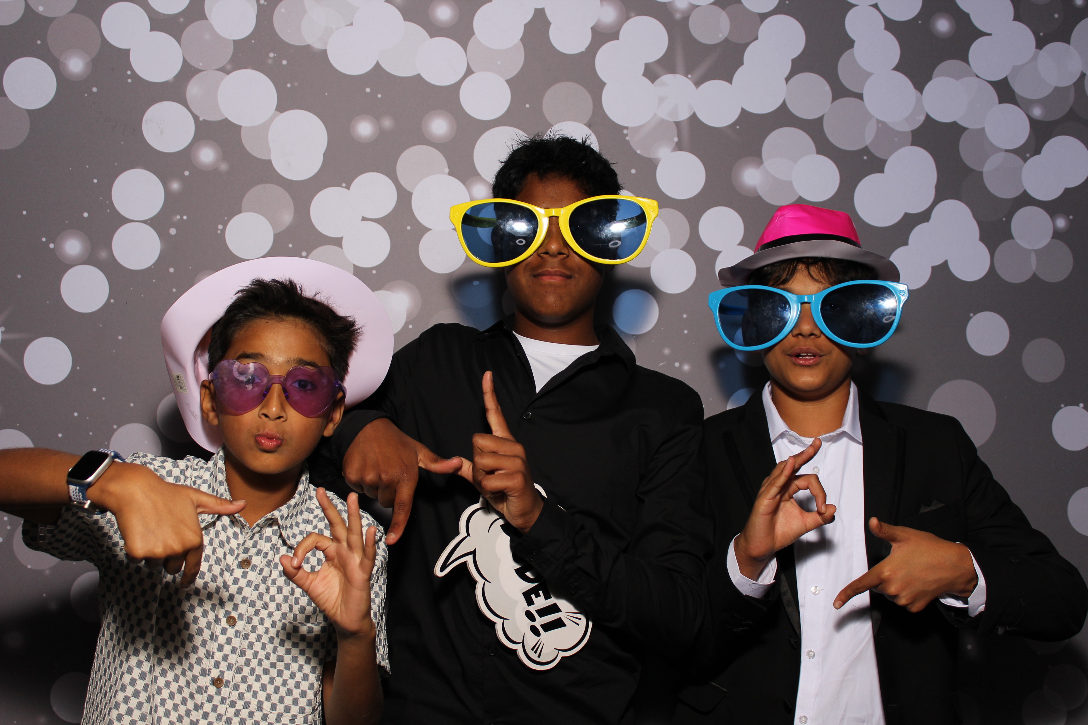 Omika's 16th Birthday | View more photos from the event at gallery.photoboothcincy.com/u/PhotoBoothCincy/Omikas-16th-Birthday