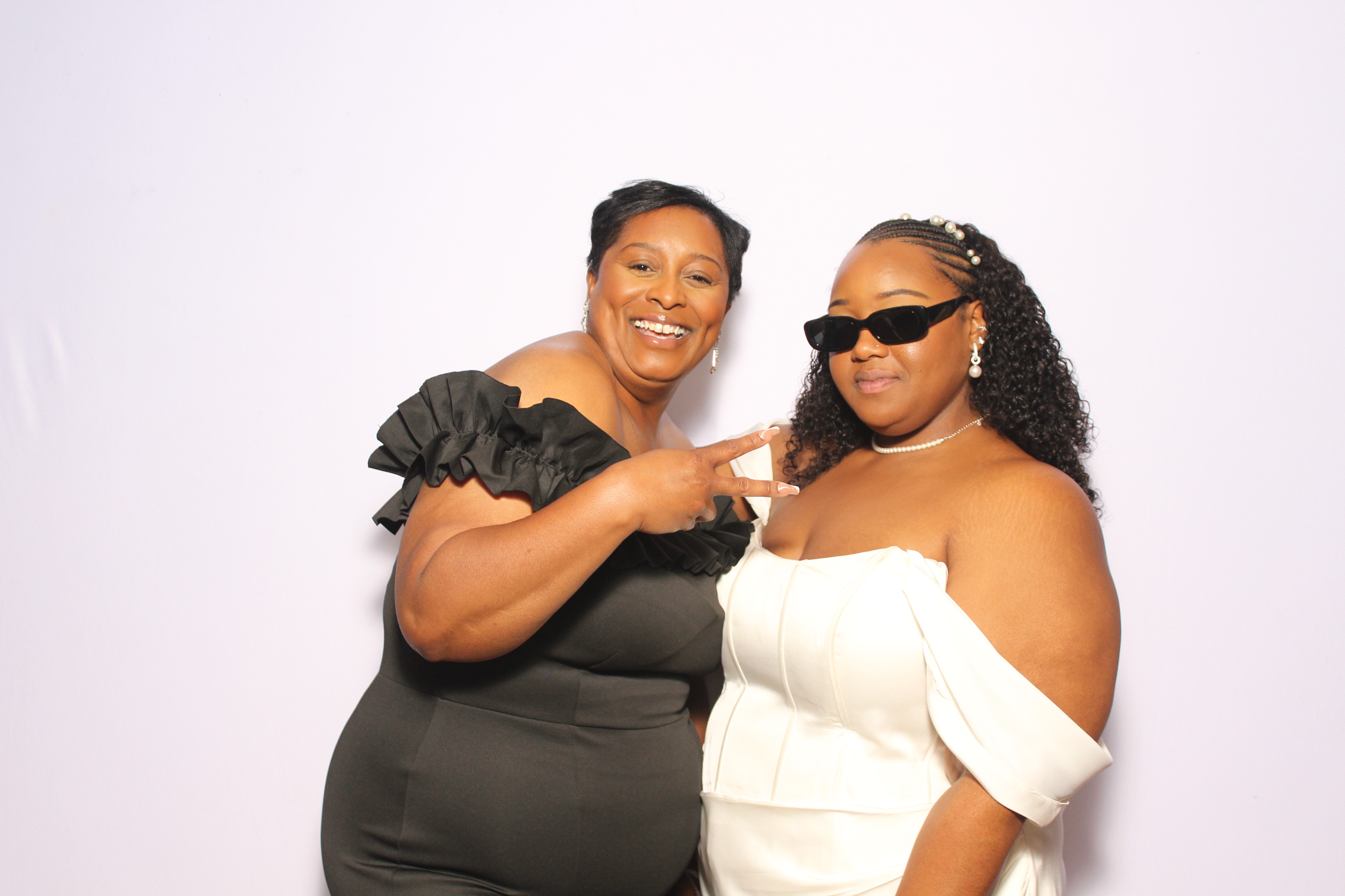 P&R | View more photos from the event at gallery.photoboothcincy.com/u/PhotoBoothCincy/PR