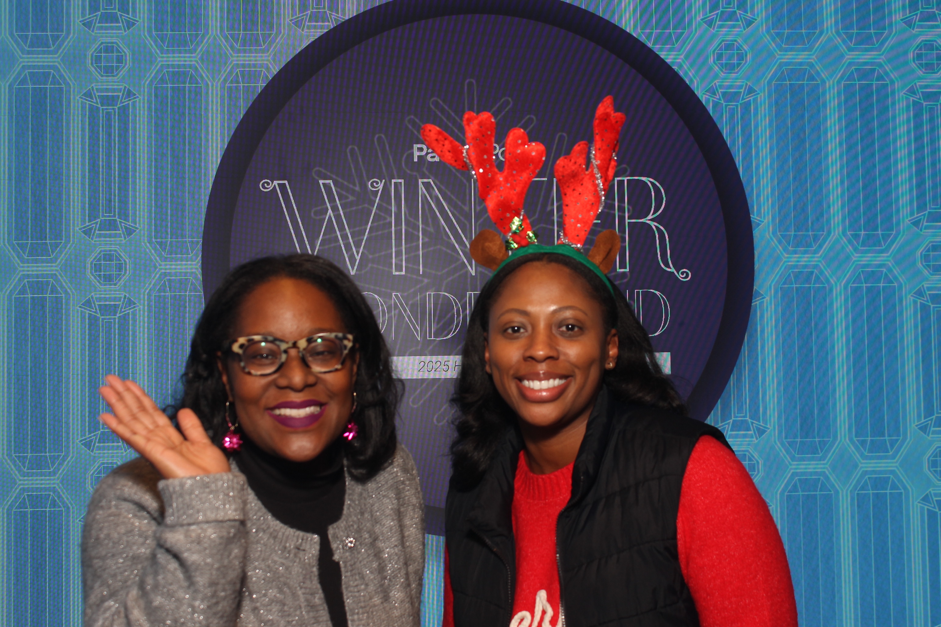 PatientPoint Holiday Party | View more photos from the event at gallery.photoboothcincy.com/u/PhotoBoothCincy/PatientPoint-Holiday-Party-0