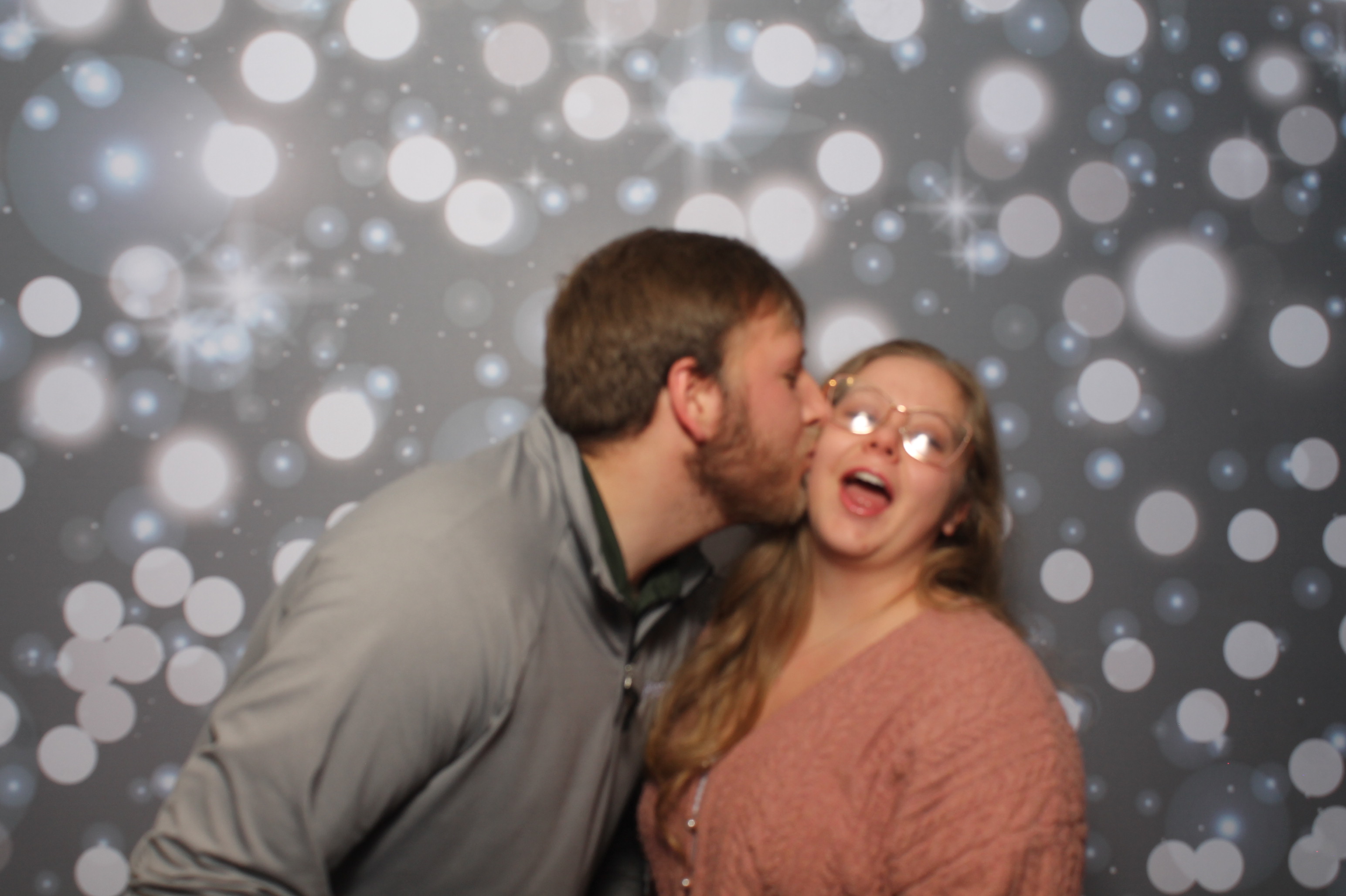 Pepper Ohio Winter Celebration | View more photos from the event at gallery.photoboothcincy.com/u/PhotoBoothCincy/Pepper-Ohio-Winter-Celebration