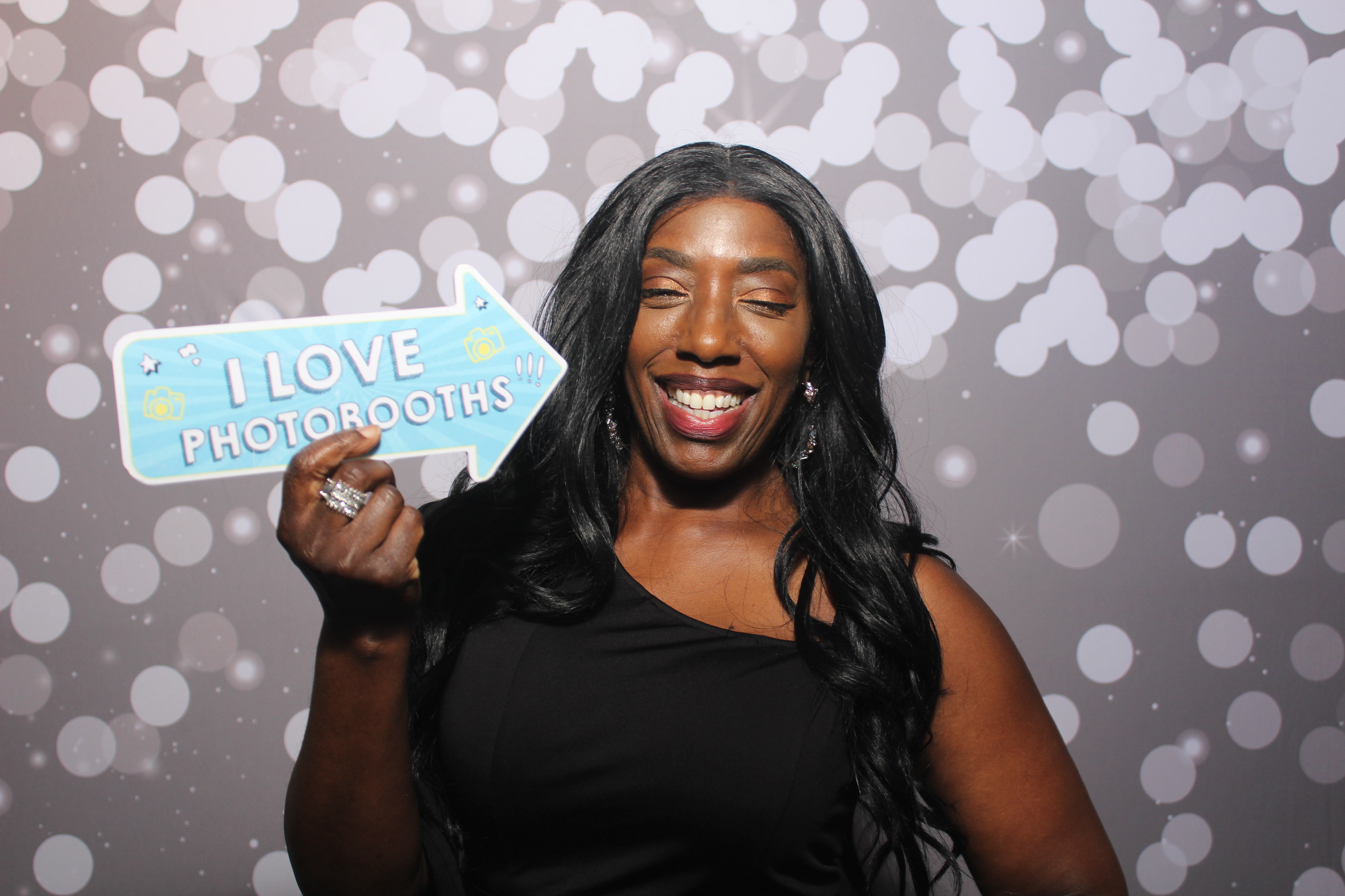Powell Wedding 2025 | View more photos from the event at gallery.photoboothcincy.com/u/PhotoBoothCincy/Powell-Wedding-2025
