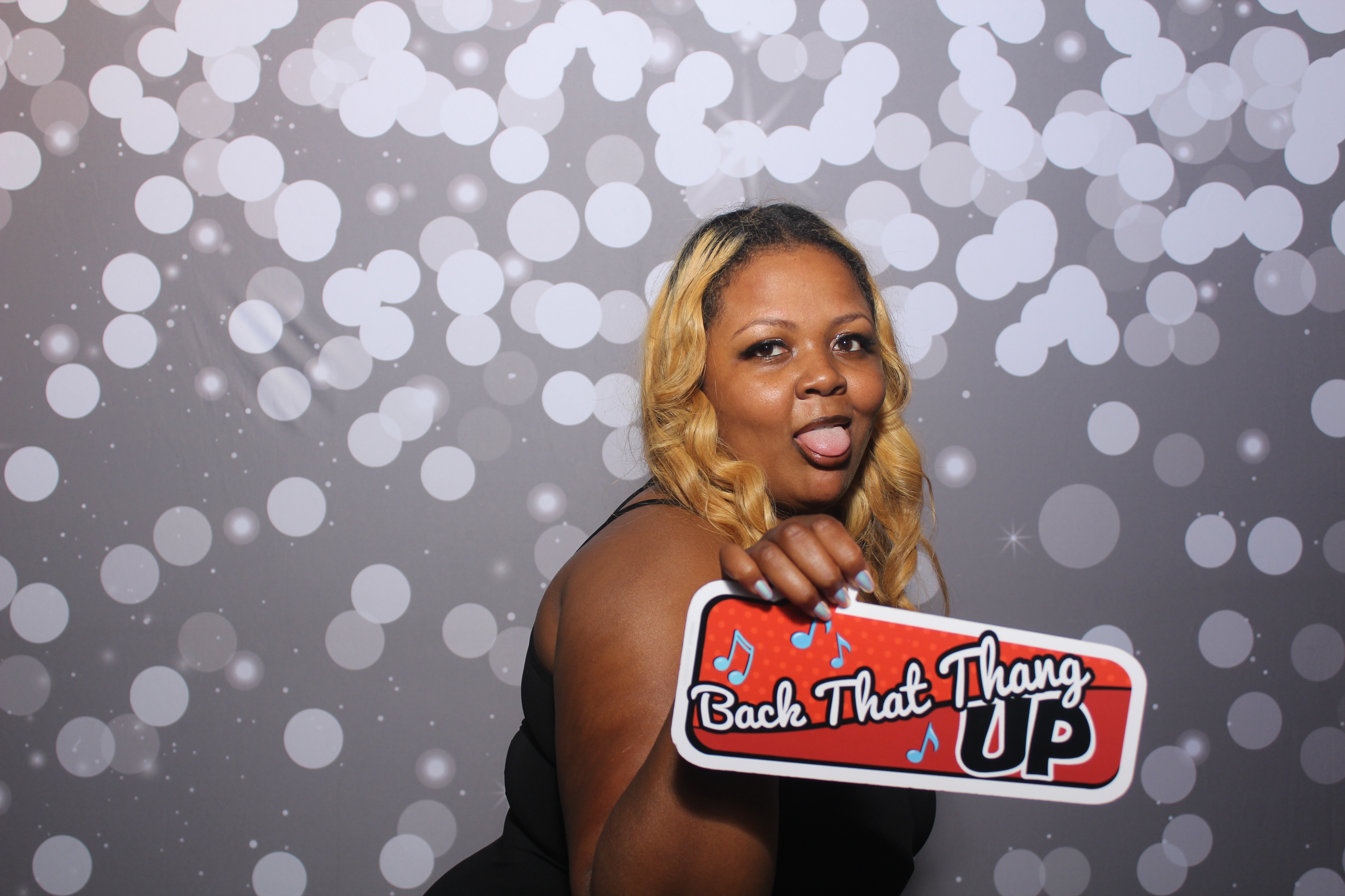 Powell Wedding 2025 | View more photos from the event at gallery.photoboothcincy.com/u/PhotoBoothCincy/Powell-Wedding-2025