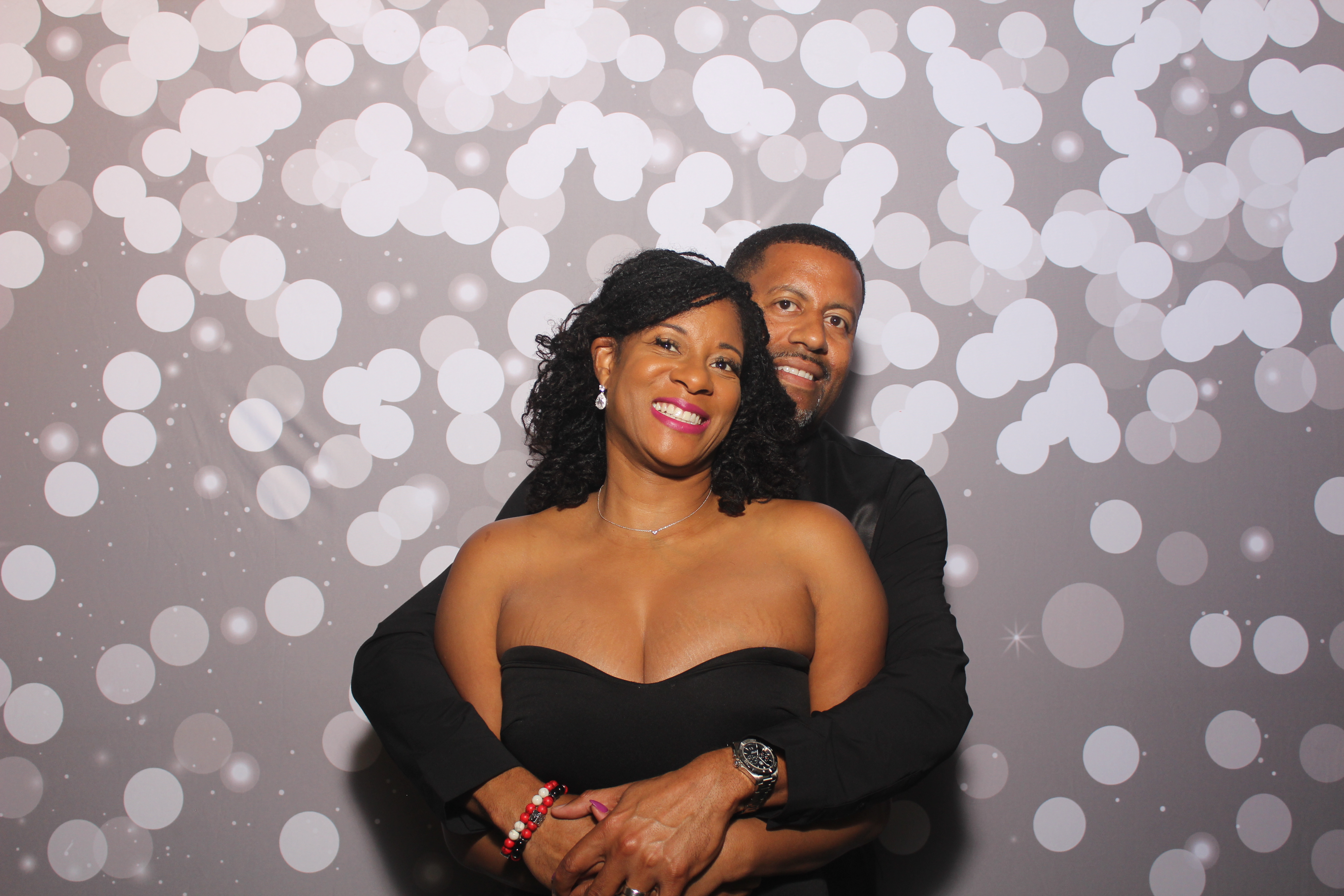 Powell Wedding 2025 | View more photos from the event at gallery.photoboothcincy.com/u/PhotoBoothCincy/Powell-Wedding-2025