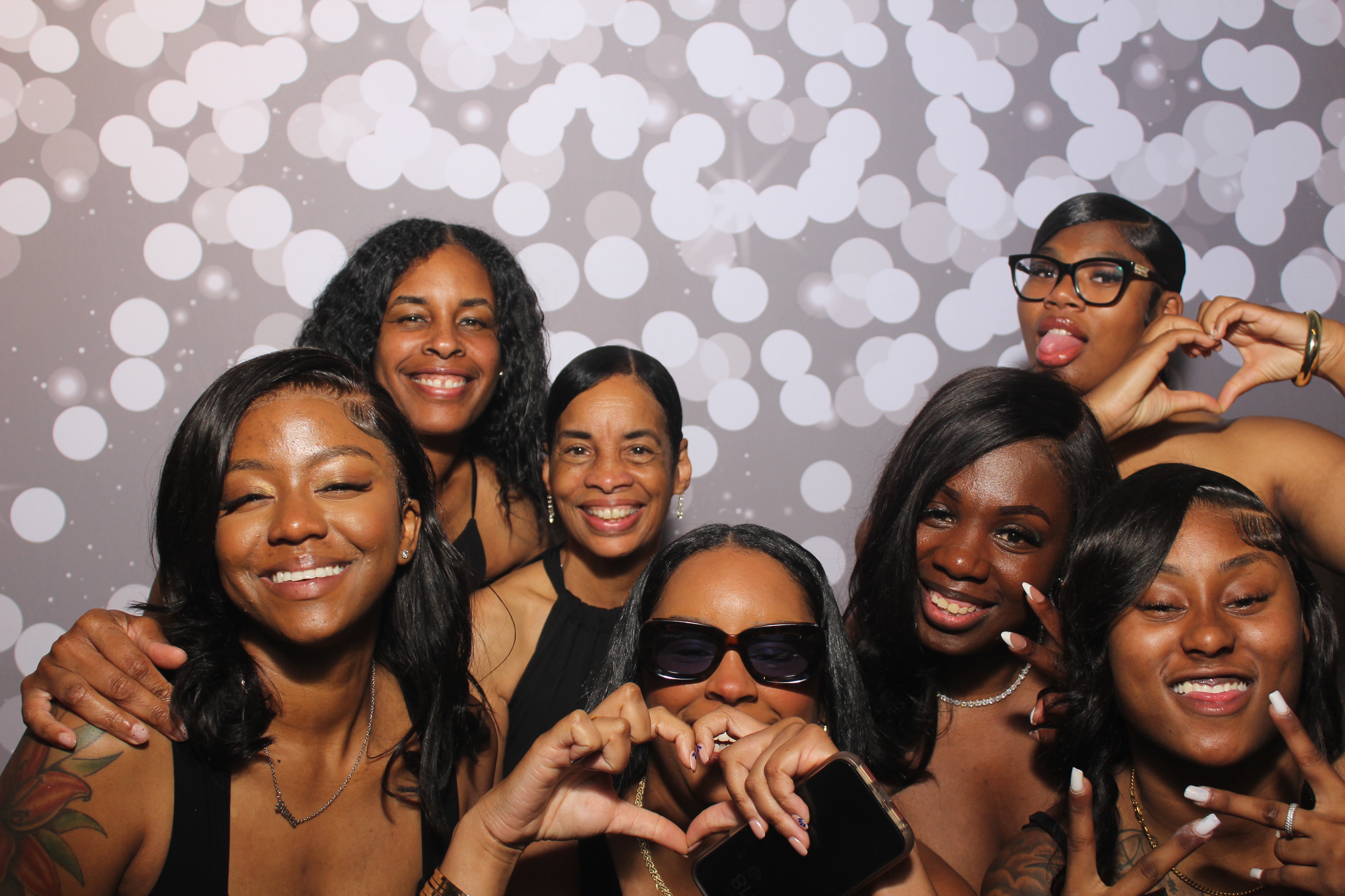Powell Wedding 2025 | View more photos from the event at gallery.photoboothcincy.com/u/PhotoBoothCincy/Powell-Wedding-2025