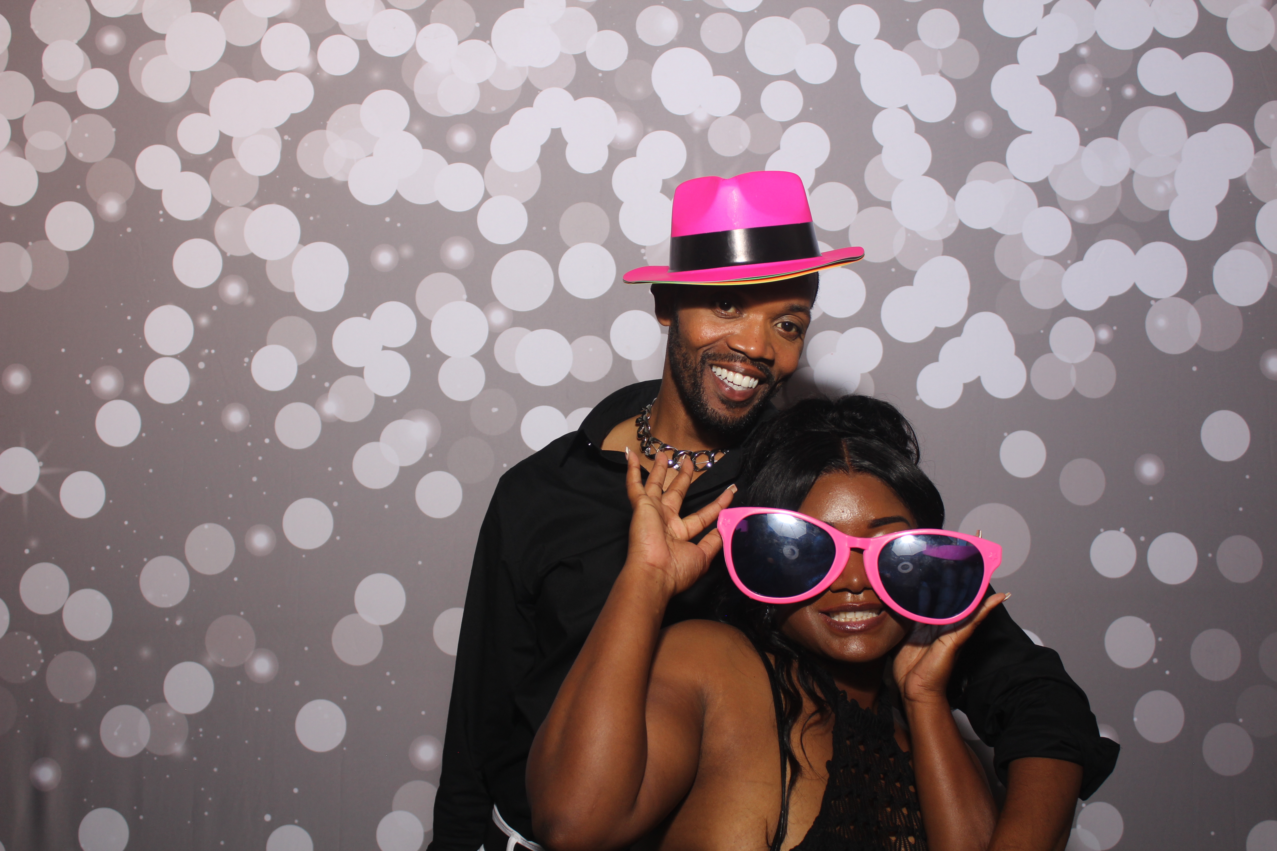 Powell Wedding 2025 | View more photos from the event at gallery.photoboothcincy.com/u/PhotoBoothCincy/Powell-Wedding-2025