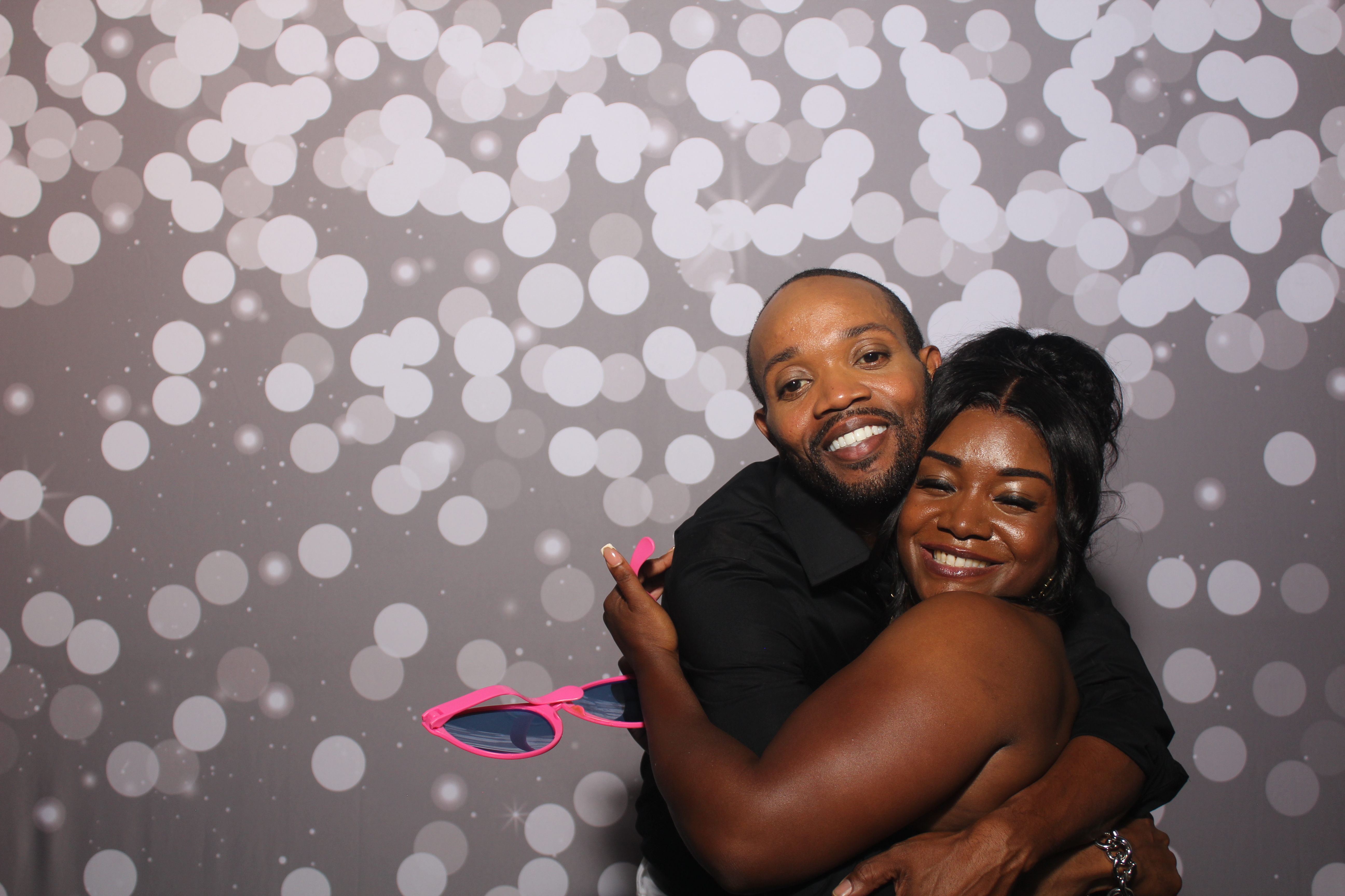 Powell Wedding 2025 | View more photos from the event at gallery.photoboothcincy.com/u/PhotoBoothCincy/Powell-Wedding-2025