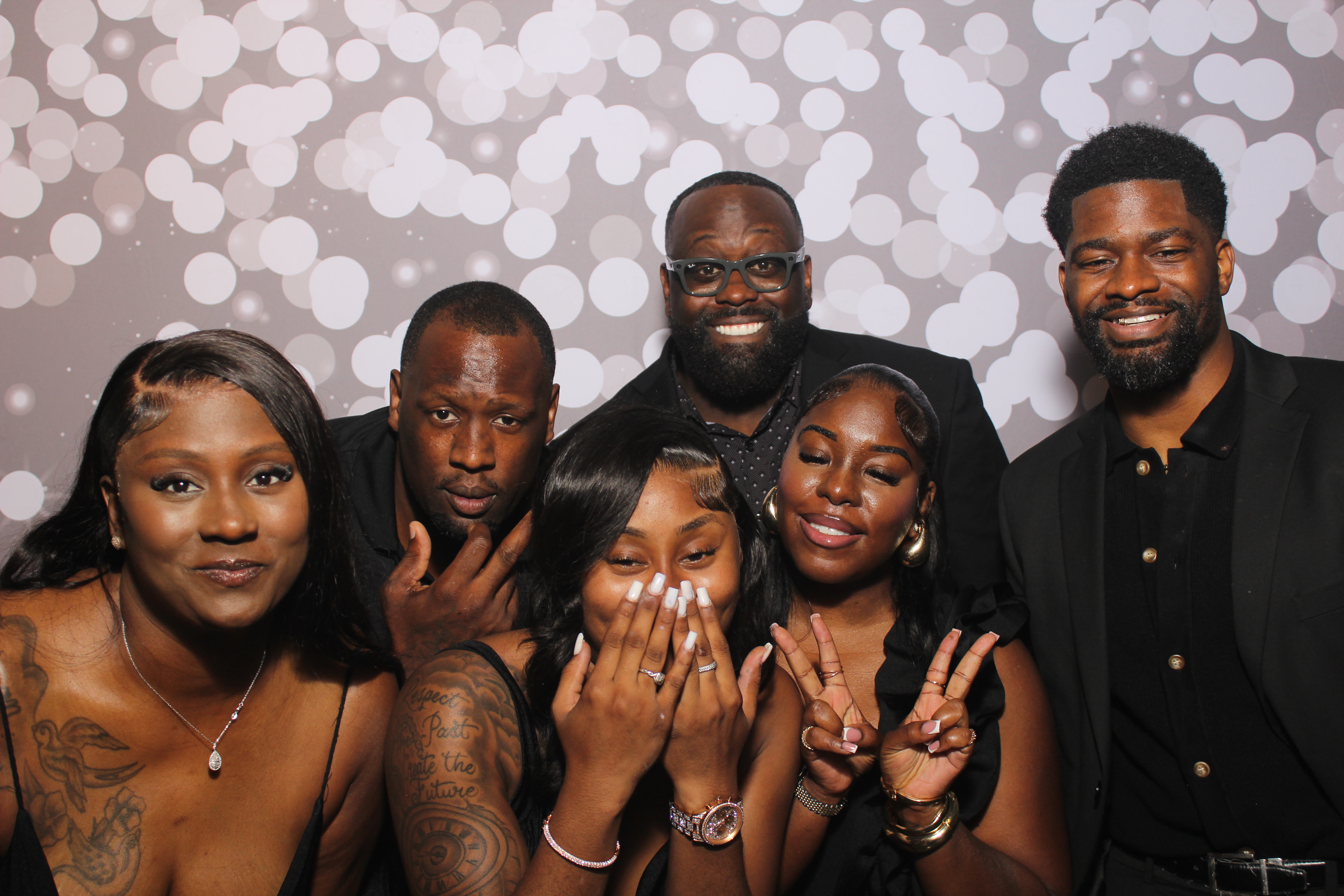 Powell Wedding 2025 | View more photos from the event at gallery.photoboothcincy.com/u/PhotoBoothCincy/Powell-Wedding-2025
