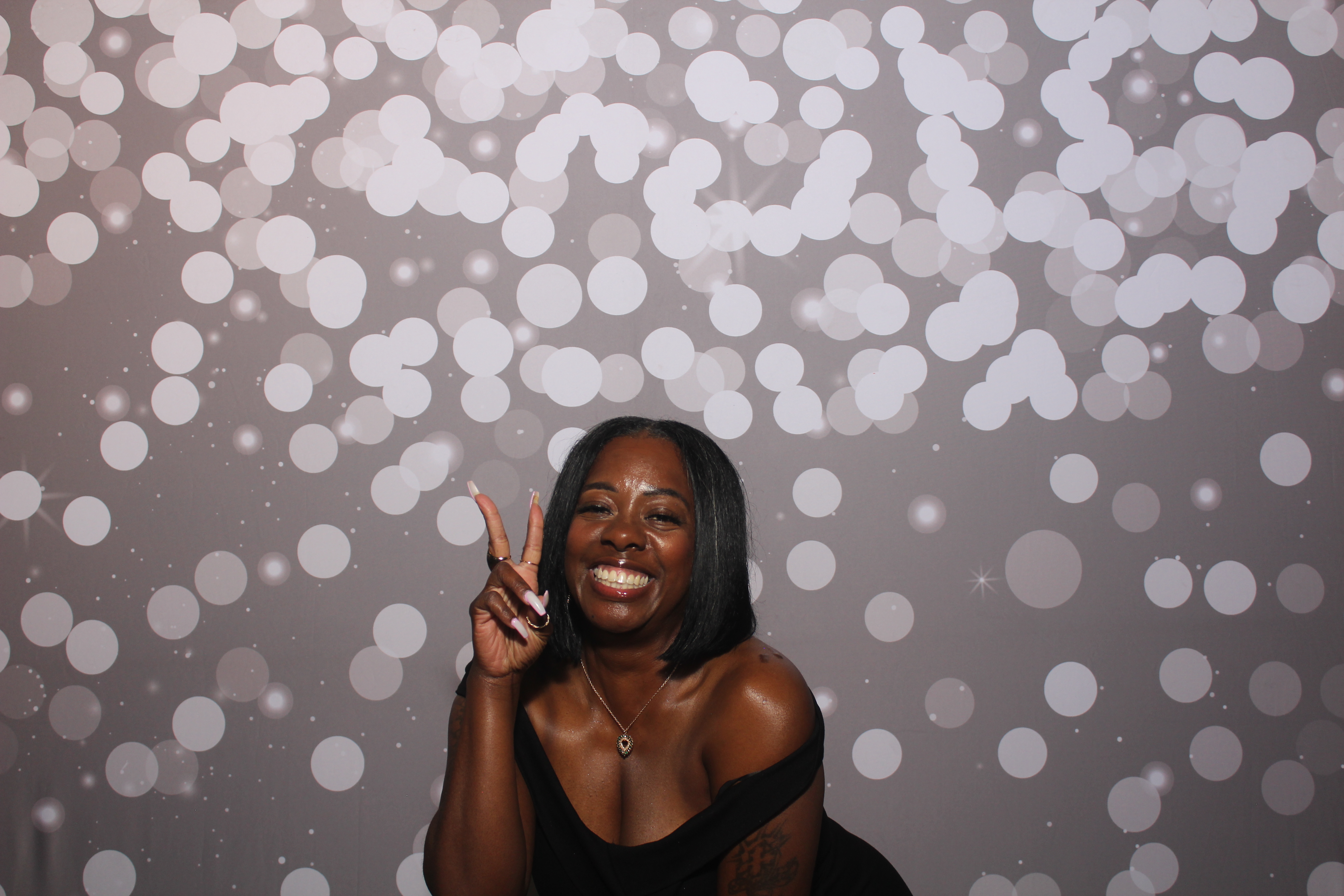 Powell Wedding 2025 | View more photos from the event at gallery.photoboothcincy.com/u/PhotoBoothCincy/Powell-Wedding-2025