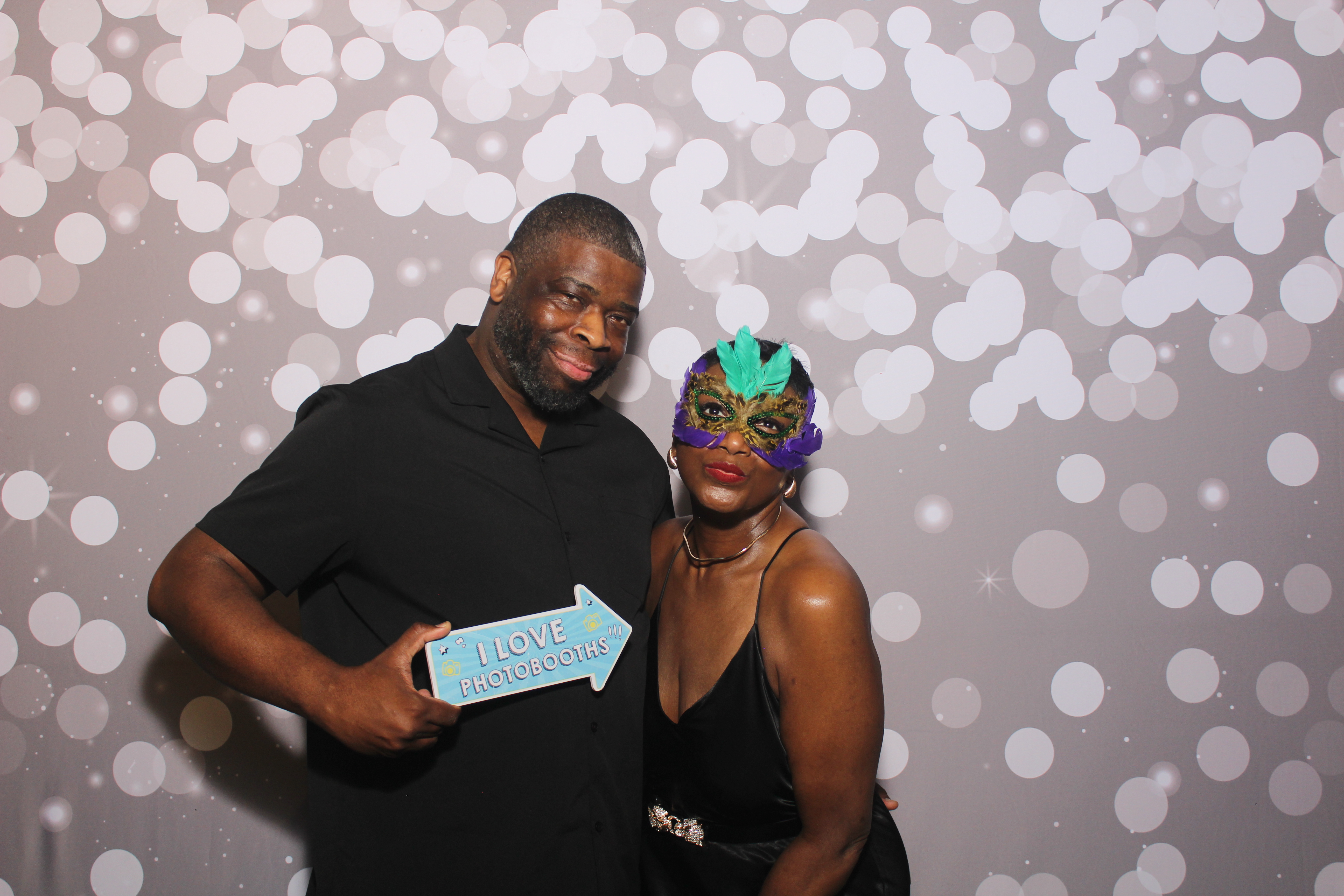 Powell Wedding 2025 | View more photos from the event at gallery.photoboothcincy.com/u/PhotoBoothCincy/Powell-Wedding-2025
