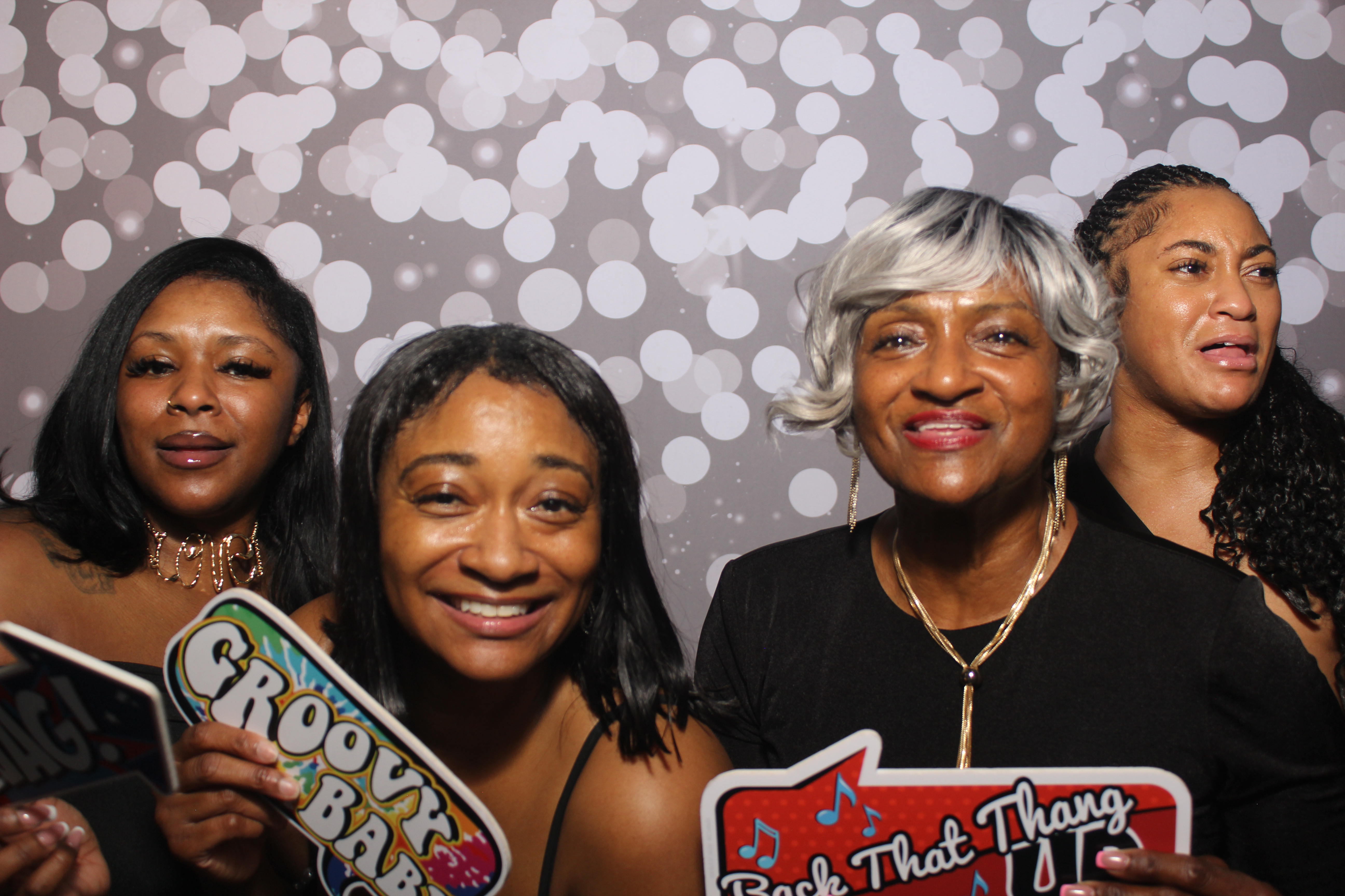 Powell Wedding 2025 | View more photos from the event at gallery.photoboothcincy.com/u/PhotoBoothCincy/Powell-Wedding-2025
