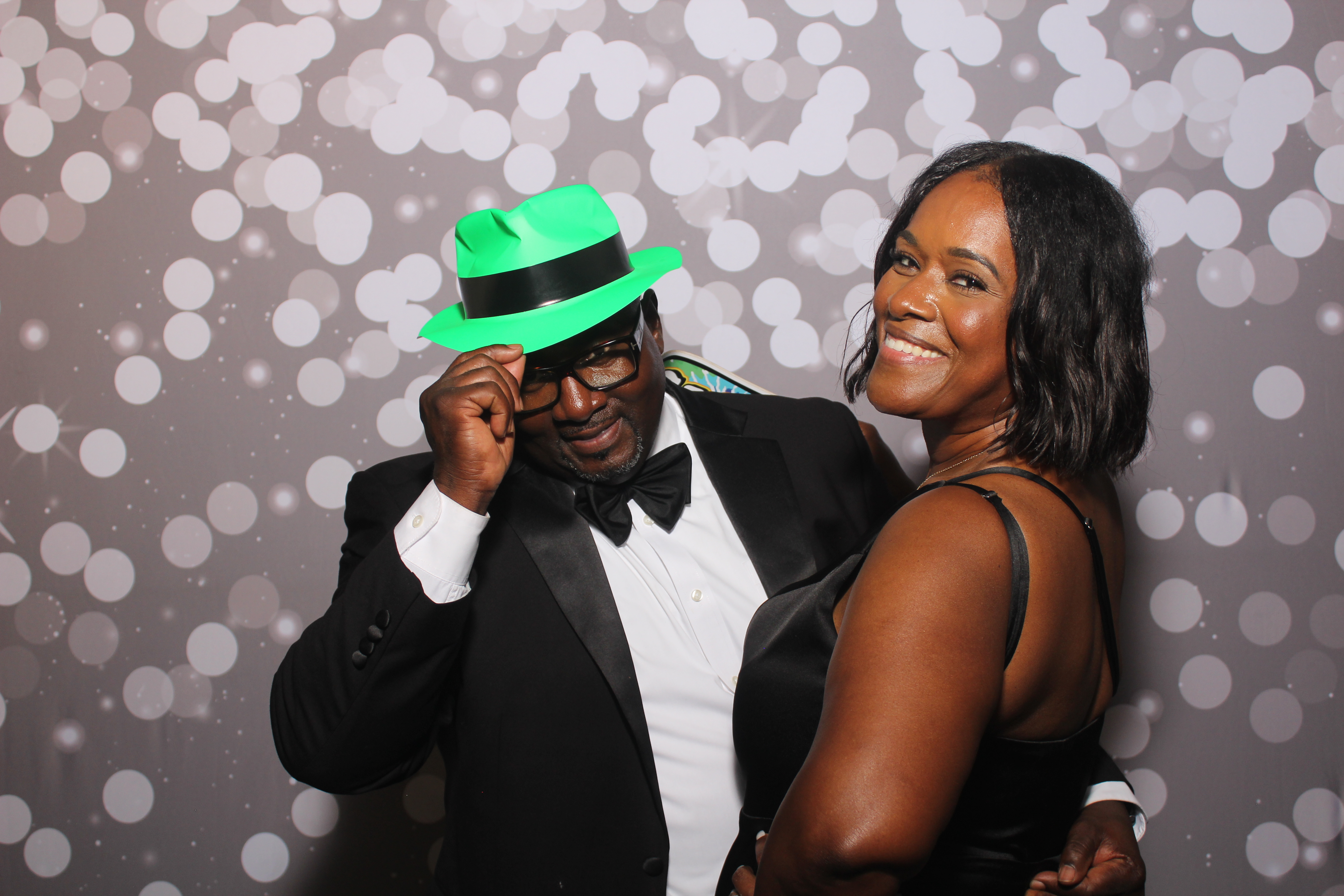 Powell Wedding 2025 | View more photos from the event at gallery.photoboothcincy.com/u/PhotoBoothCincy/Powell-Wedding-2025